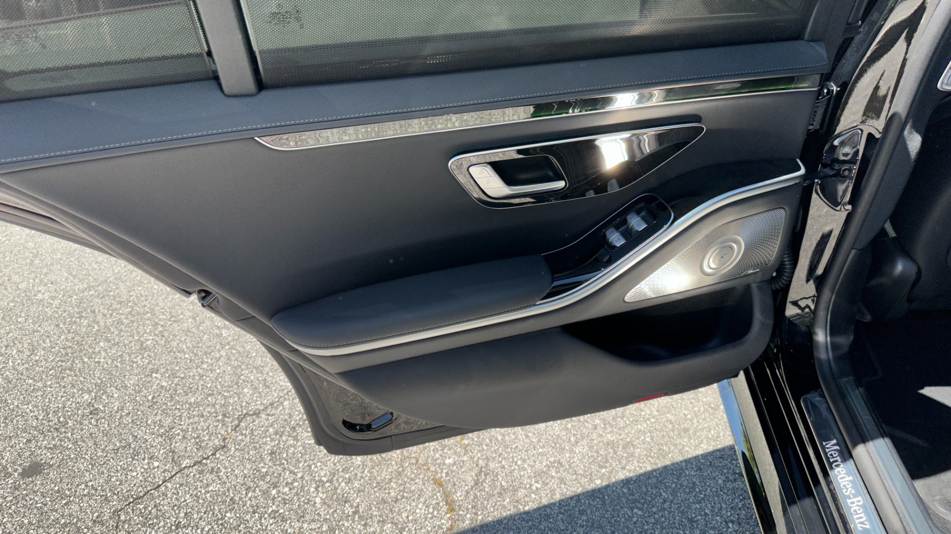 Used 2023 Mercedes-Benz S-Class S500 / AMG LINE / MBUX REAR ENTERTAINMENT / AMG WHEELS 21IN for sale $119,995 at Formula Imports in Charlotte NC 28227 20