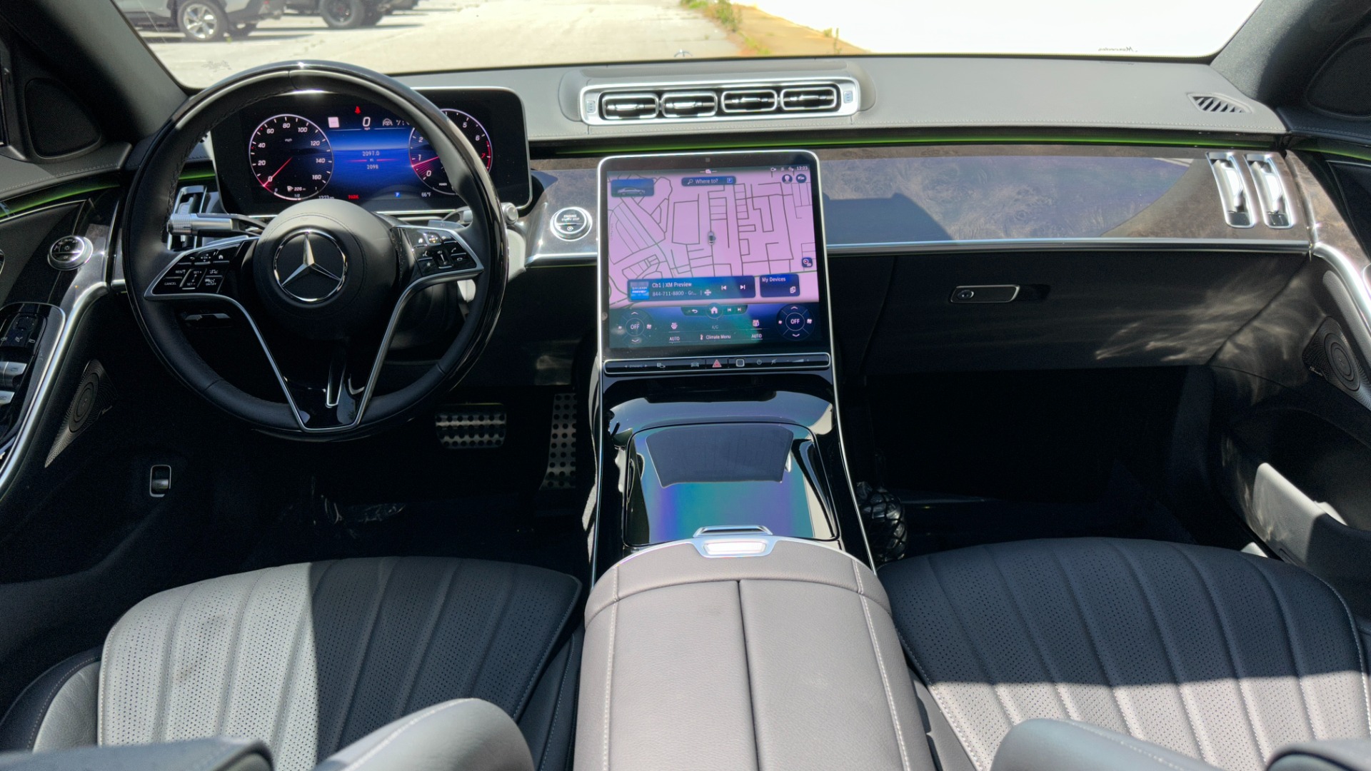 Used 2023 Mercedes-Benz S-Class S500 / AMG LINE / MBUX REAR ENTERTAINMENT / AMG WHEELS 21IN for sale $119,995 at Formula Imports in Charlotte NC 28227 27