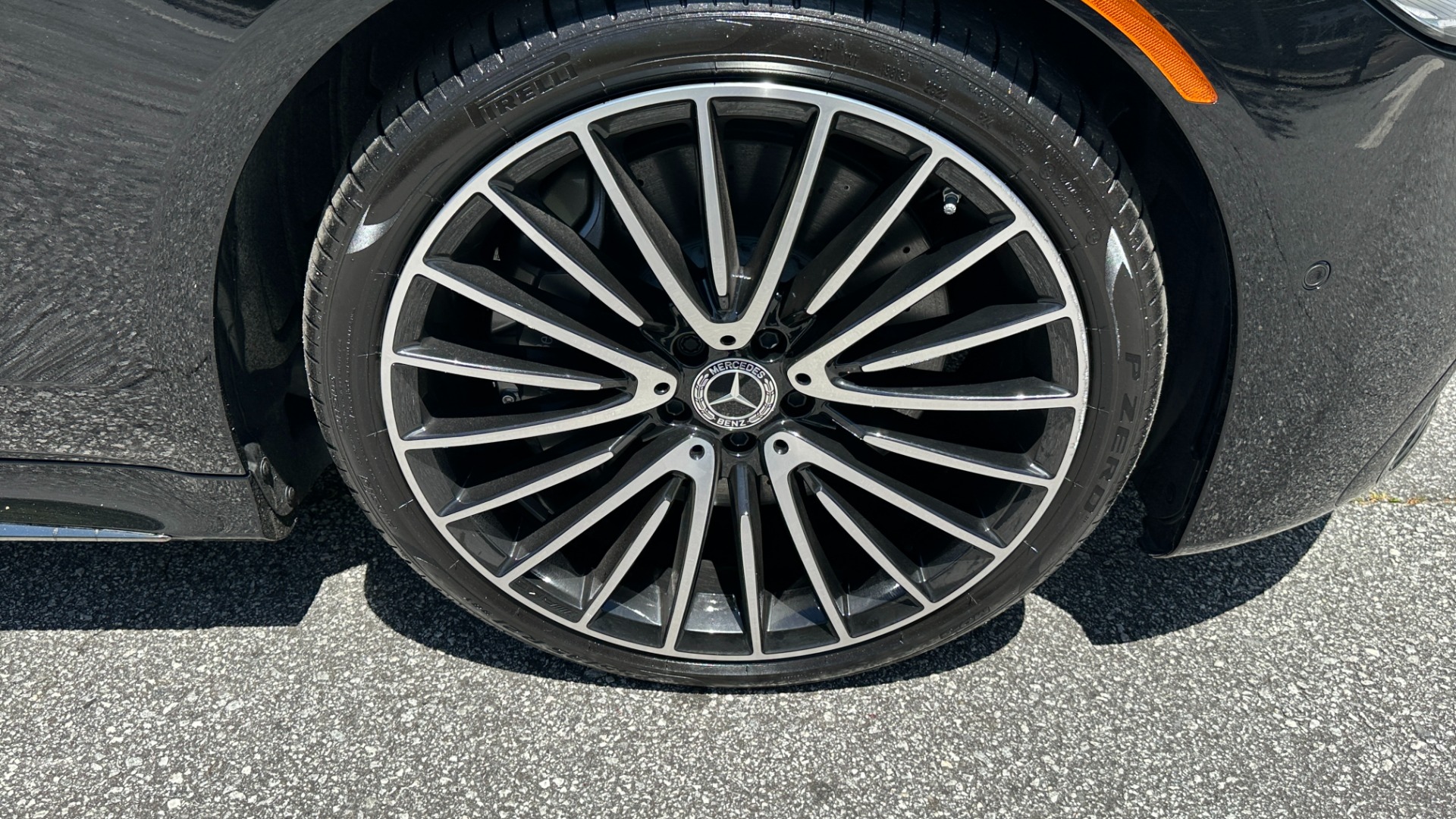 Used 2023 Mercedes-Benz S-Class S500 / AMG LINE / MBUX REAR ENTERTAINMENT / AMG WHEELS 21IN for sale $119,995 at Formula Imports in Charlotte NC 28227 48