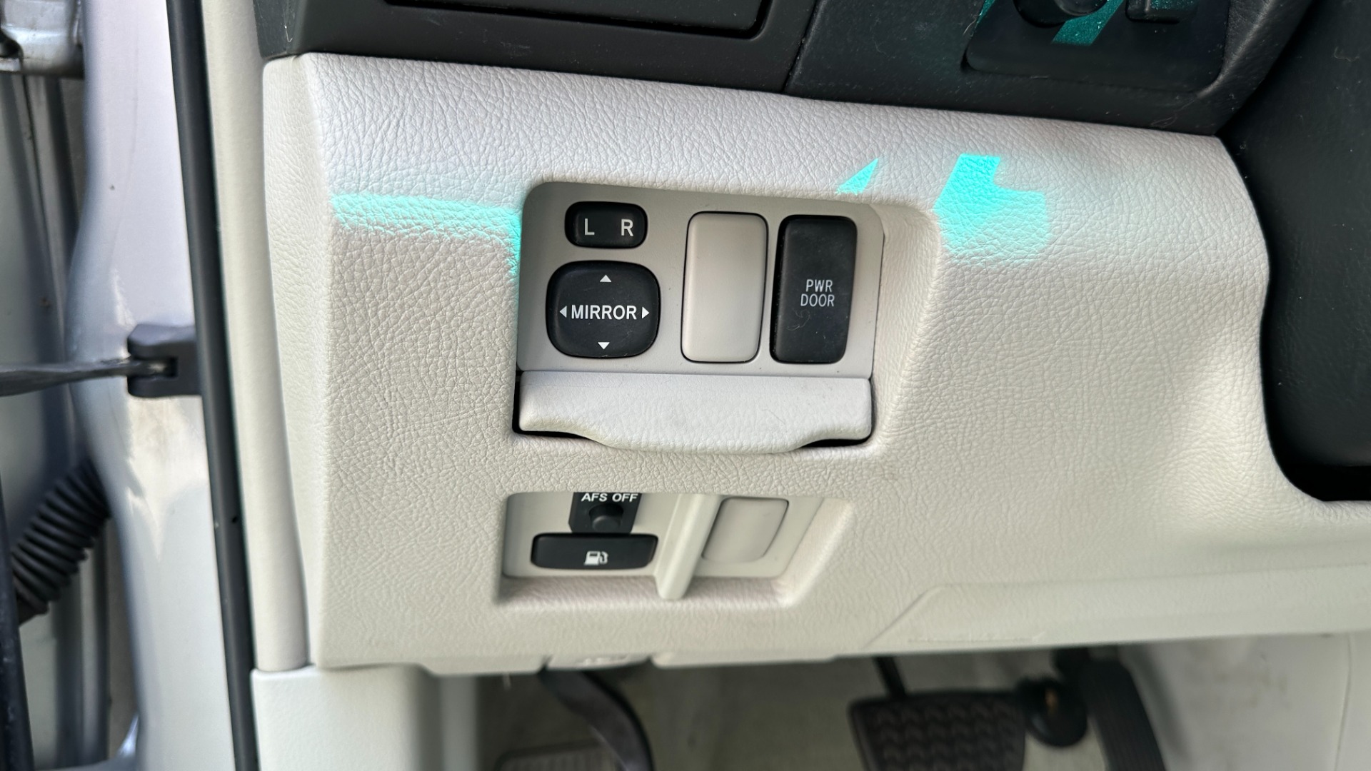 Used 2009 Lexus RX 350 LUXURY VALUE EDITION / HEATED FRONT SEATS / TOW PREP PACKAGE / NAV for sale $13,200 at Formula Imports in Charlotte NC 28227 16