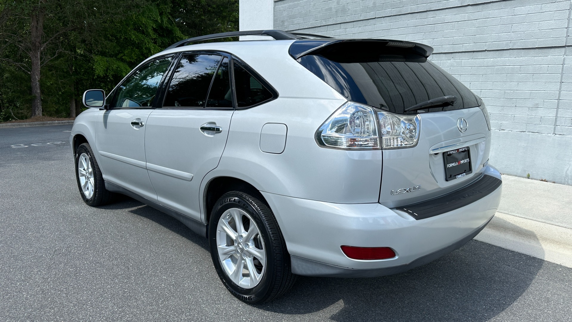 Used 2009 Lexus RX 350 LUXURY VALUE EDITION / HEATED FRONT SEATS / TOW PREP PACKAGE / NAV for sale $13,200 at Formula Imports in Charlotte NC 28227 4