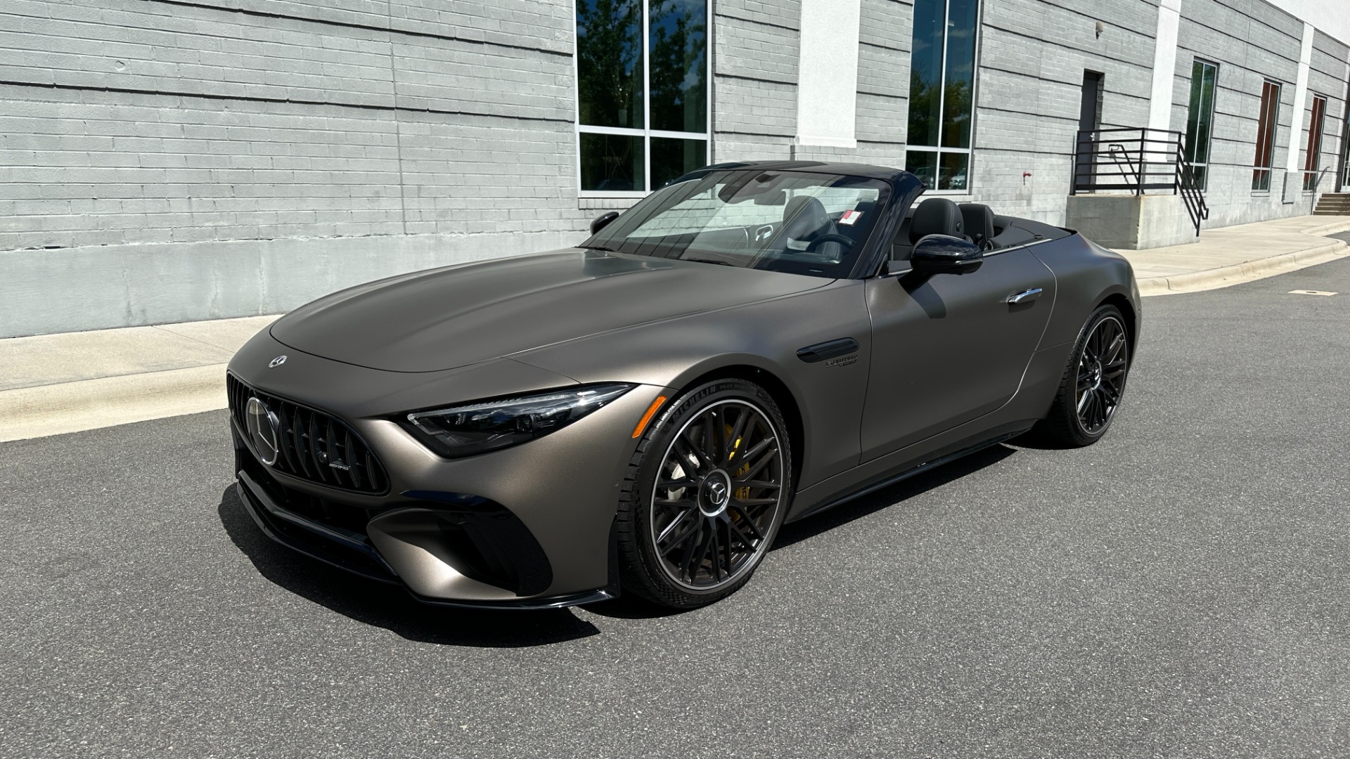Used 2022 Mercedes-Benz SL AMG SL63 ROADSTER / PERF LINE / AMG NIGHT PKG / CARBON FIBER / SATIN PAINT for sale $179,000 at Formula Imports in Charlotte NC 28227 2