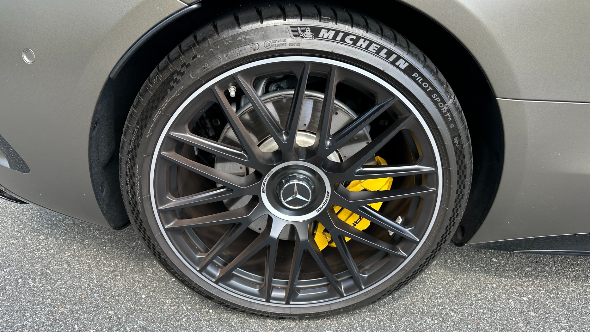 Used 2022 Mercedes-Benz SL AMG SL63 ROADSTER / PERF LINE / AMG NIGHT PKG / CARBON FIBER / SATIN PAINT for sale $179,000 at Formula Imports in Charlotte NC 28227 39