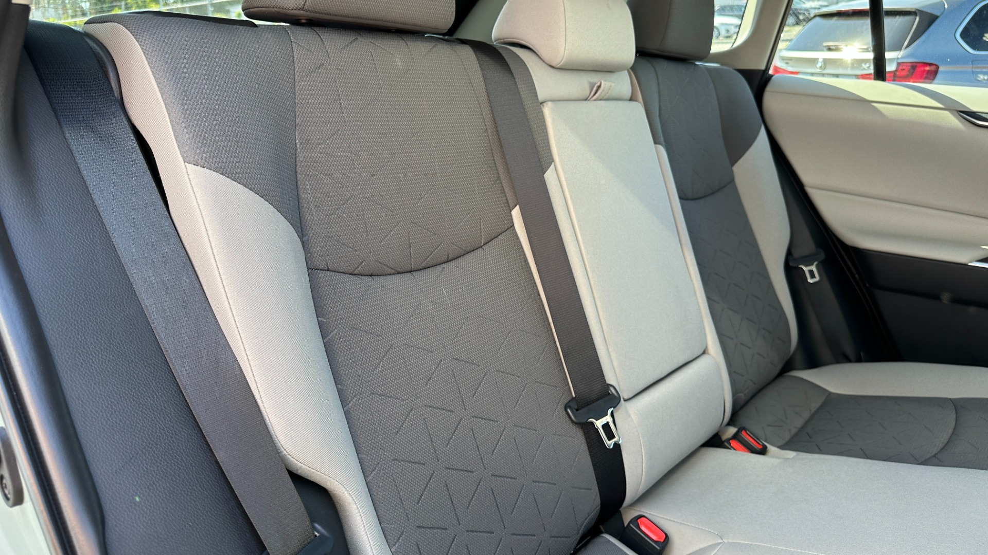 Used 2022 Toyota RAV4 XLE / CARPET MATS / FWD / 4CYL / CLOTH INTERIOR for sale $34,995 at Formula Imports in Charlotte NC 28227 30