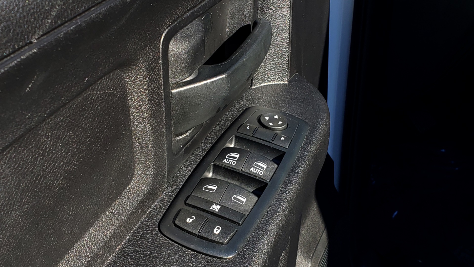 Used 2016 Ram 1500 Express for sale Sold at Formula Imports in Charlotte NC 28227 21