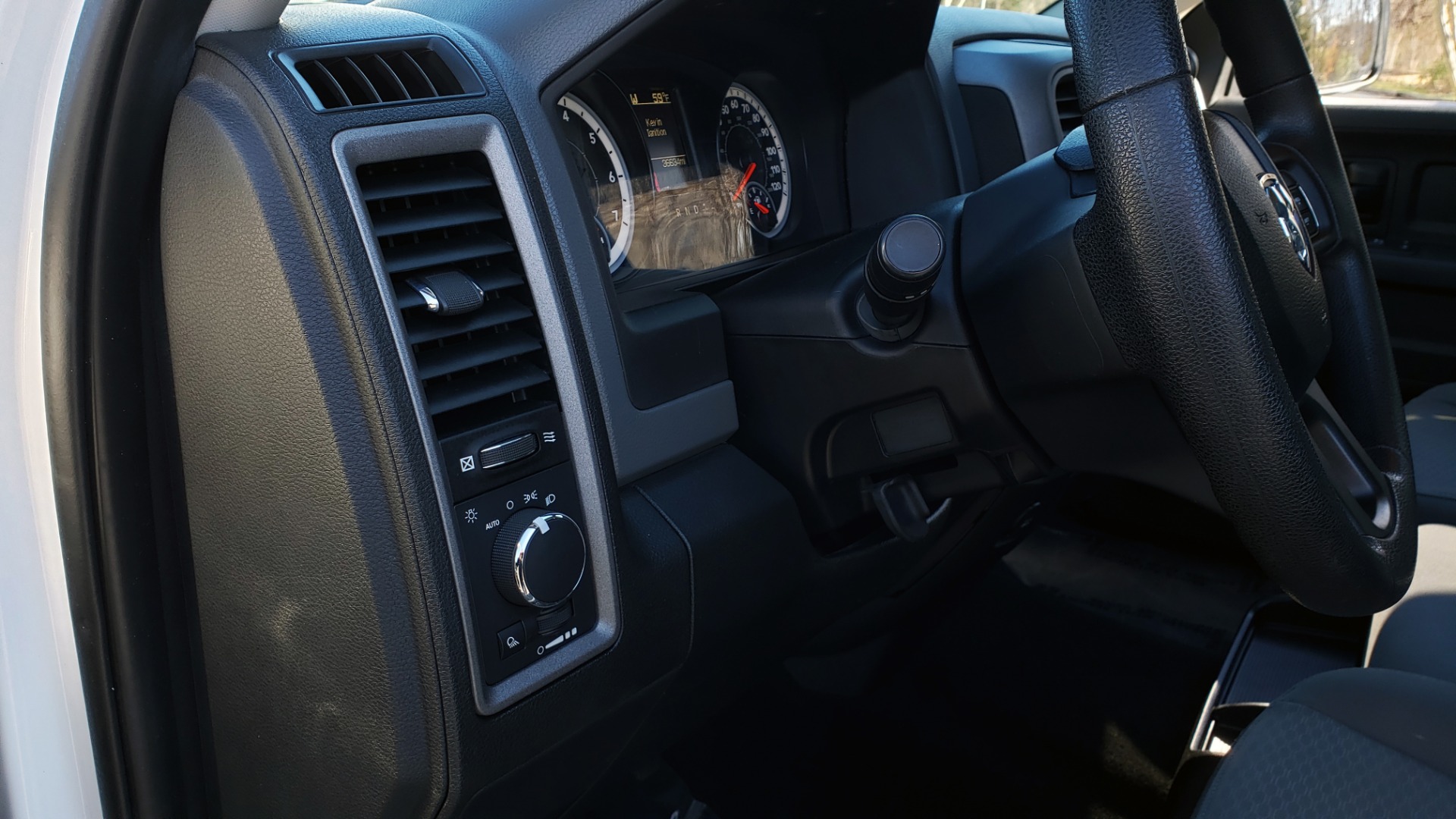 Used 2016 Ram 1500 Express for sale Sold at Formula Imports in Charlotte NC 28227 22