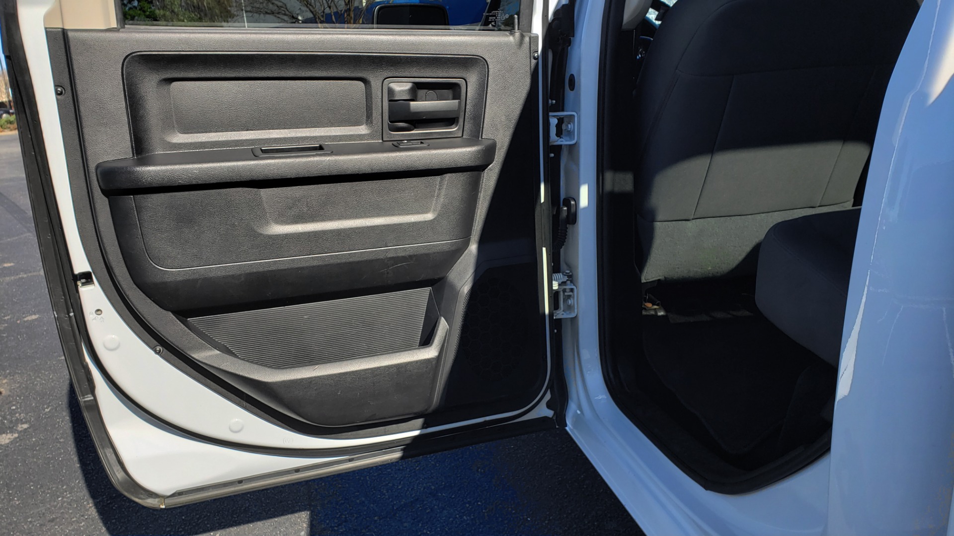 Used 2016 Ram 1500 Express for sale Sold at Formula Imports in Charlotte NC 28227 40
