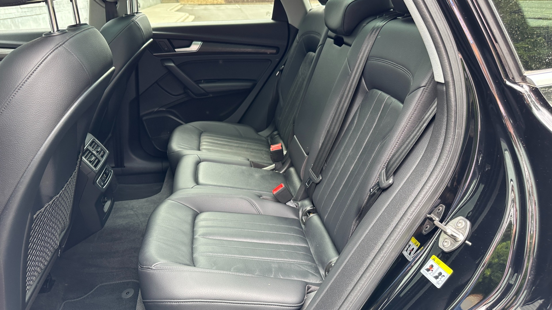 Used 2018 Audi Q5 PRESTIGE / DRIVER ASSISTANCE / COLD WEATHER / WOOD INLAYS for sale $25,995 at Formula Imports in Charlotte NC 28227 25