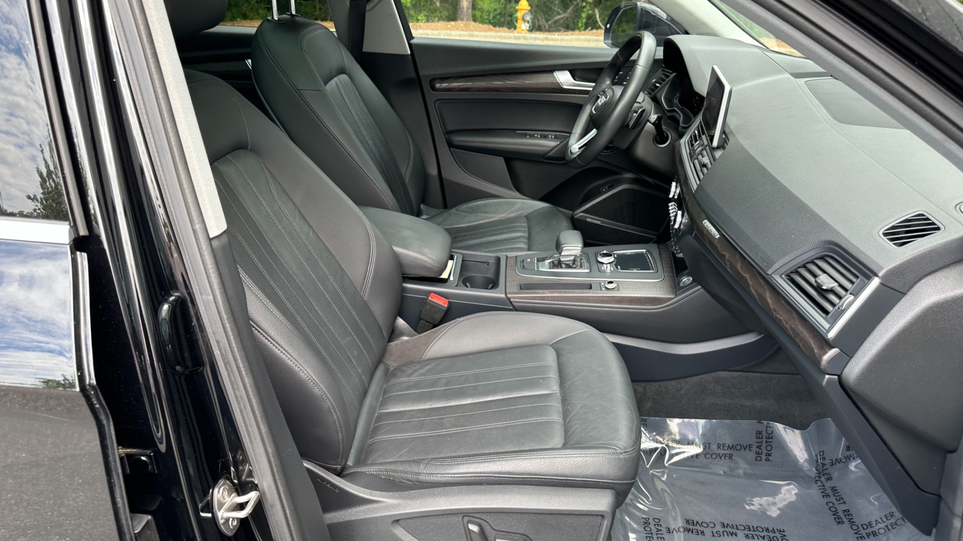 Used 2018 Audi Q5 PRESTIGE / DRIVER ASSISTANCE / COLD WEATHER / WOOD INLAYS for sale Sold at Formula Imports in Charlotte NC 28227 34