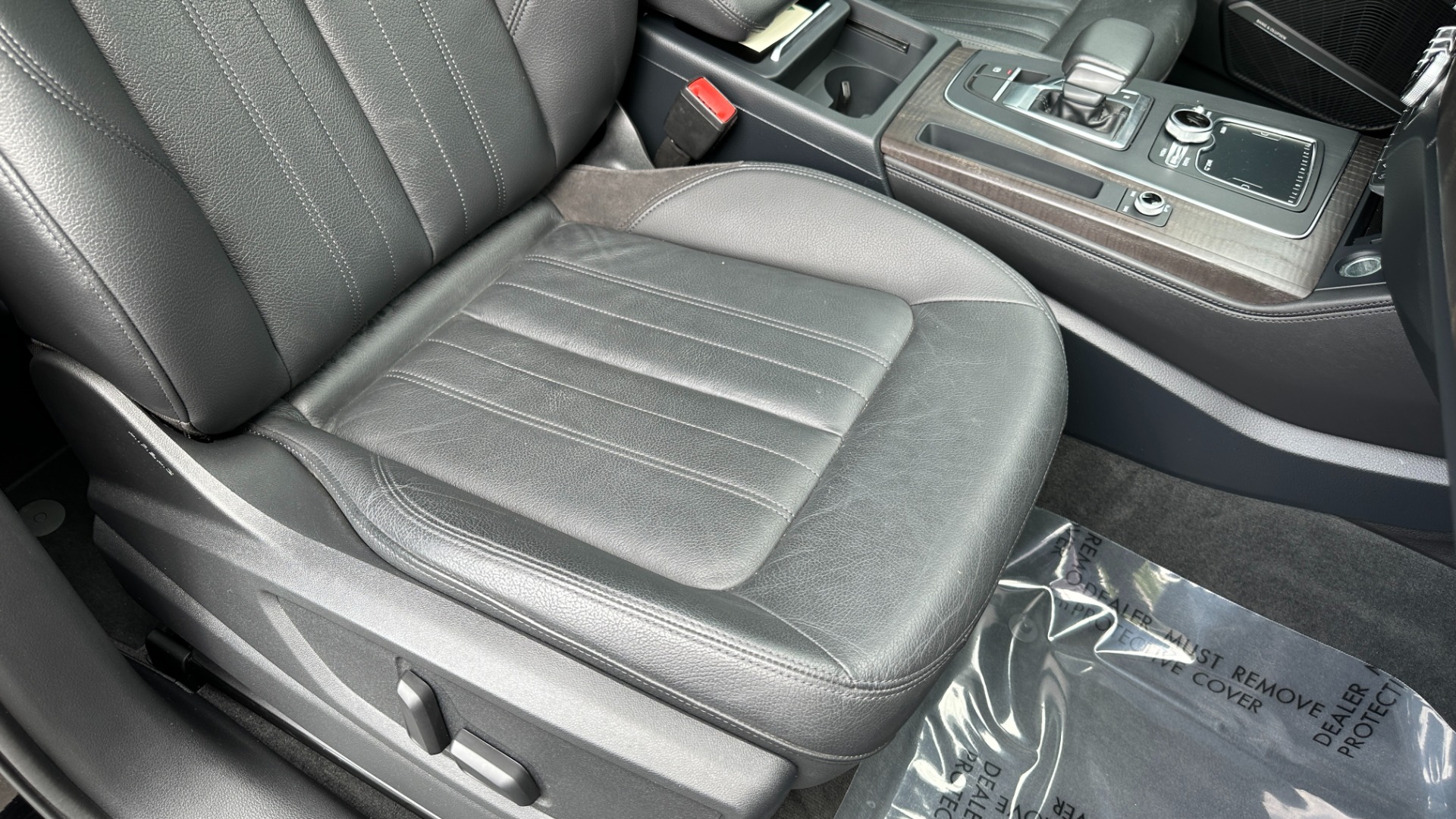 Used 2018 Audi Q5 PRESTIGE / DRIVER ASSISTANCE / COLD WEATHER / WOOD INLAYS for sale $25,995 at Formula Imports in Charlotte NC 28227 36