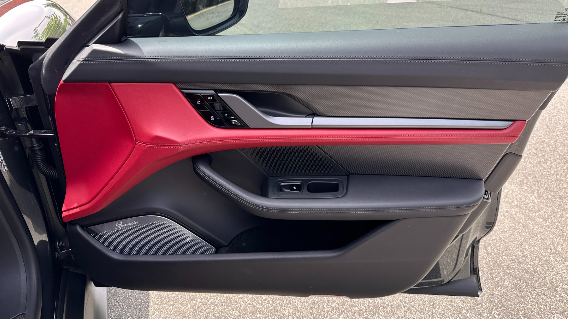 Used 2020 Porsche Taycan TURBO S / ANRKY WHEELS / BURMESTER / PDCC / INNODRIVE for sale $127,999 at Formula Imports in Charlotte NC 28227 34