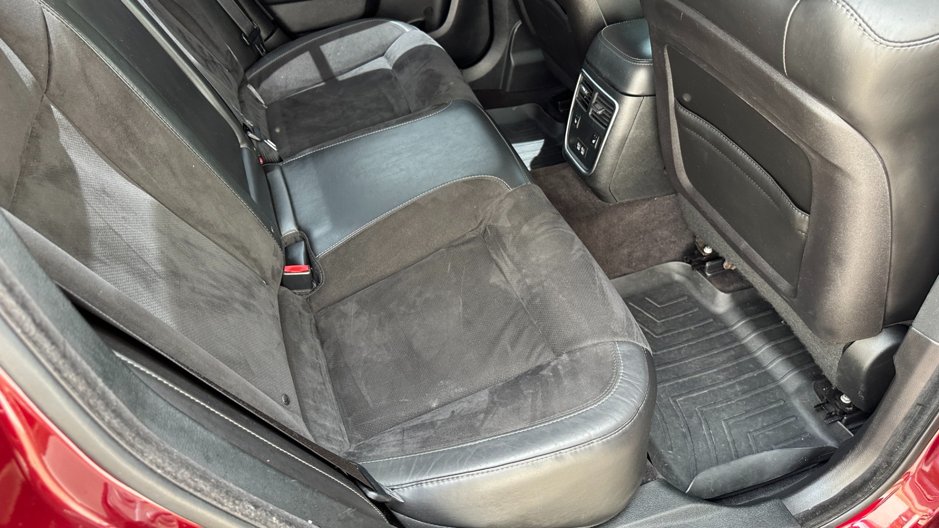 Used 2018 Dodge Charger R/T SCAT PACK / BEATS AUDIO / DYNAMICS PKG / SCAT PACK LEATHER SEATS for sale $35,999 at Formula Imports in Charlotte NC 28227 21