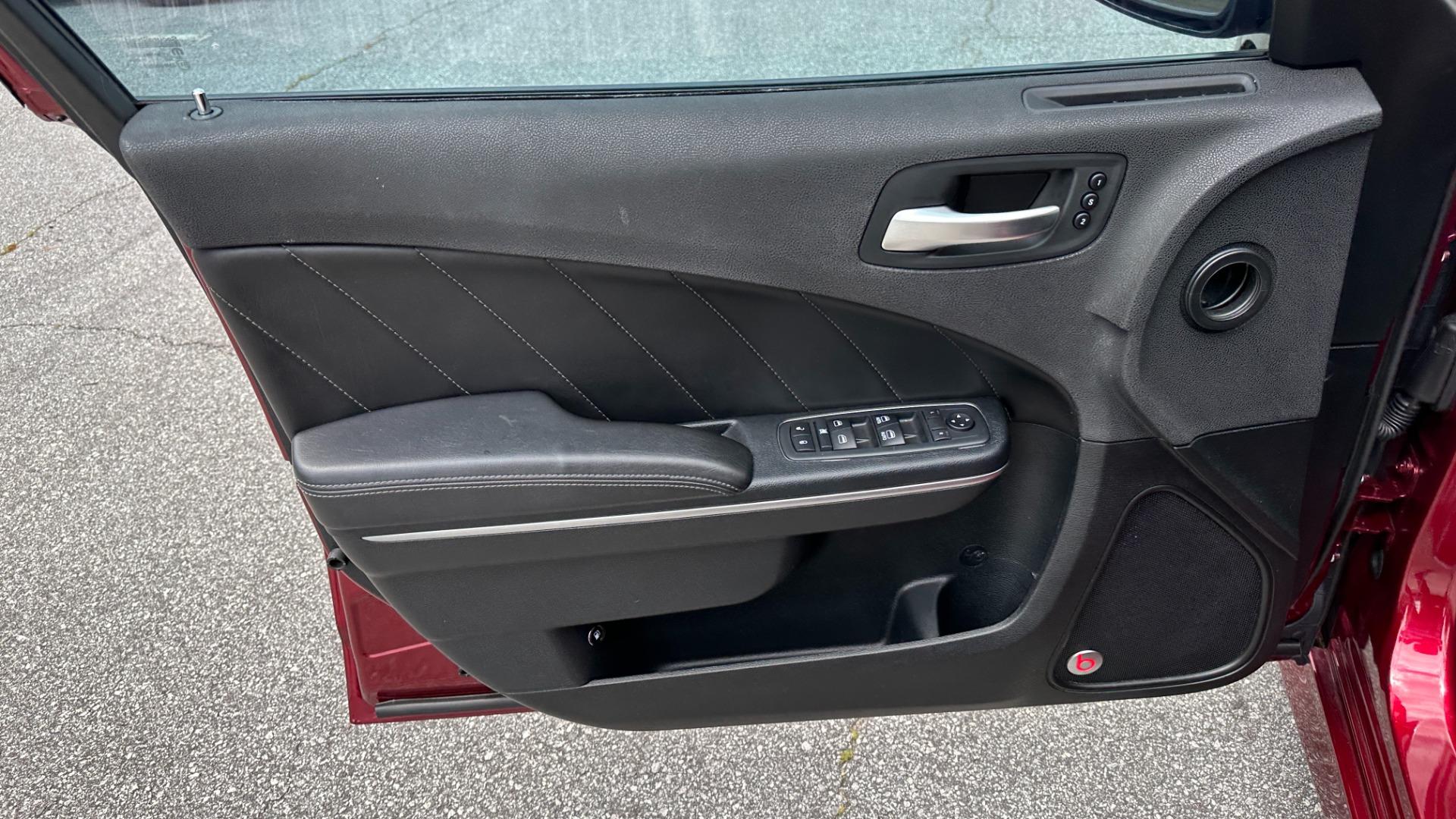 Used 2018 Dodge Charger R/T SCAT PACK / BEATS AUDIO / DYNAMICS PKG / SCAT PACK LEATHER SEATS for sale $35,999 at Formula Imports in Charlotte NC 28227 7