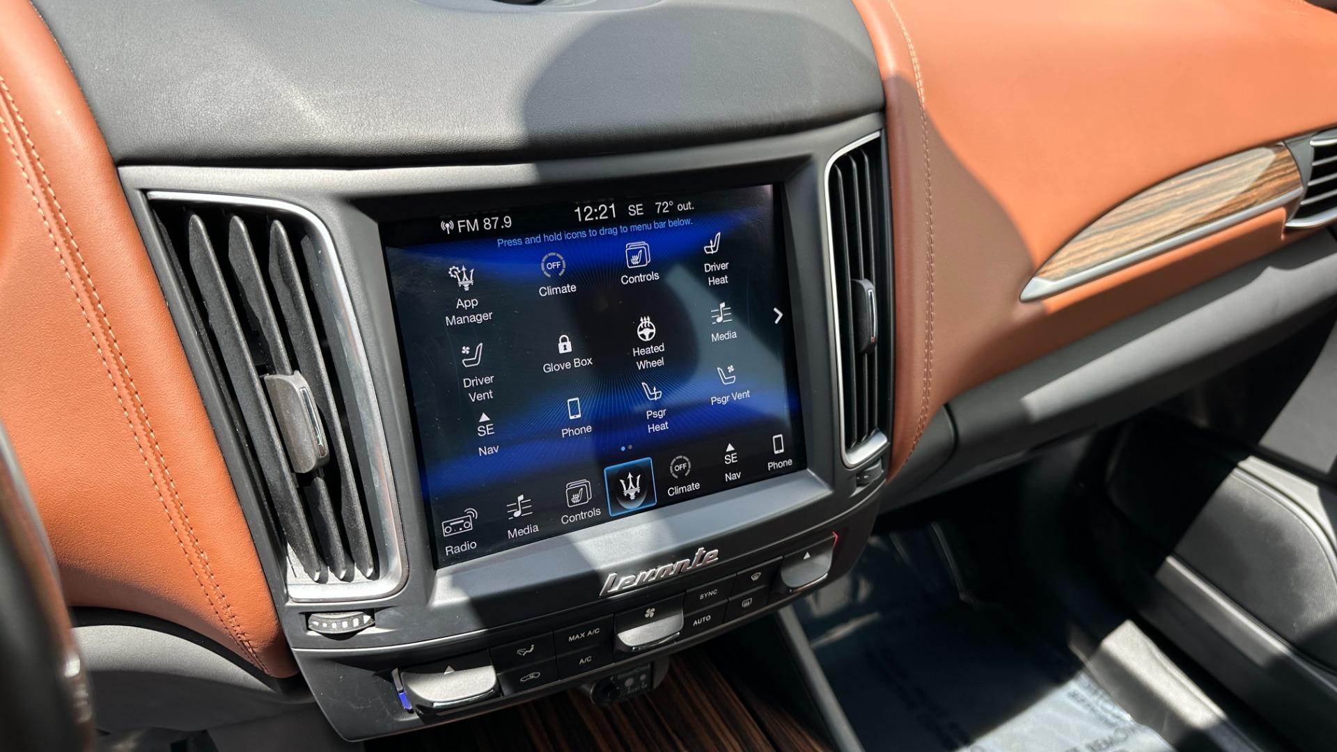 Used 2017 Maserati Levante S for sale $33,995 at Formula Imports in Charlotte NC 28227 21
