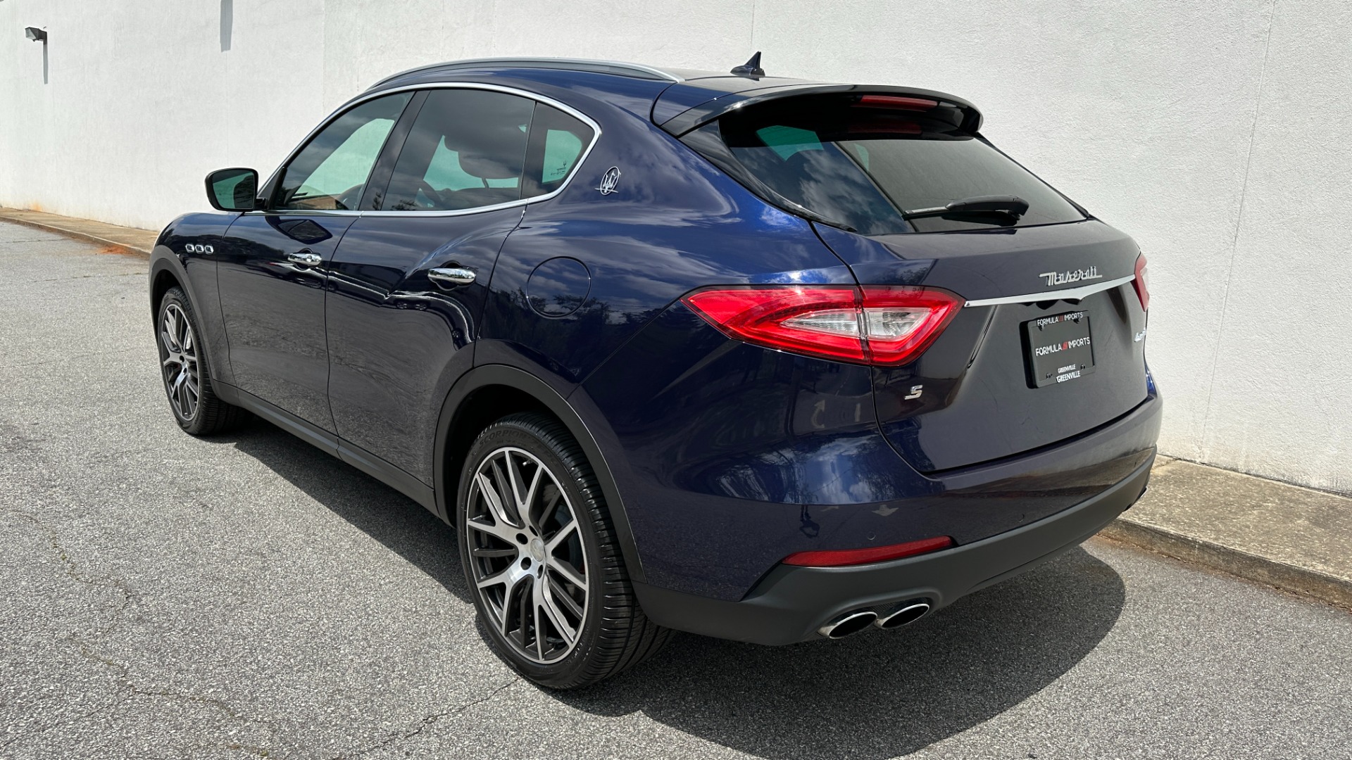 Used 2017 Maserati Levante S for sale $33,995 at Formula Imports in Charlotte NC 28227 4