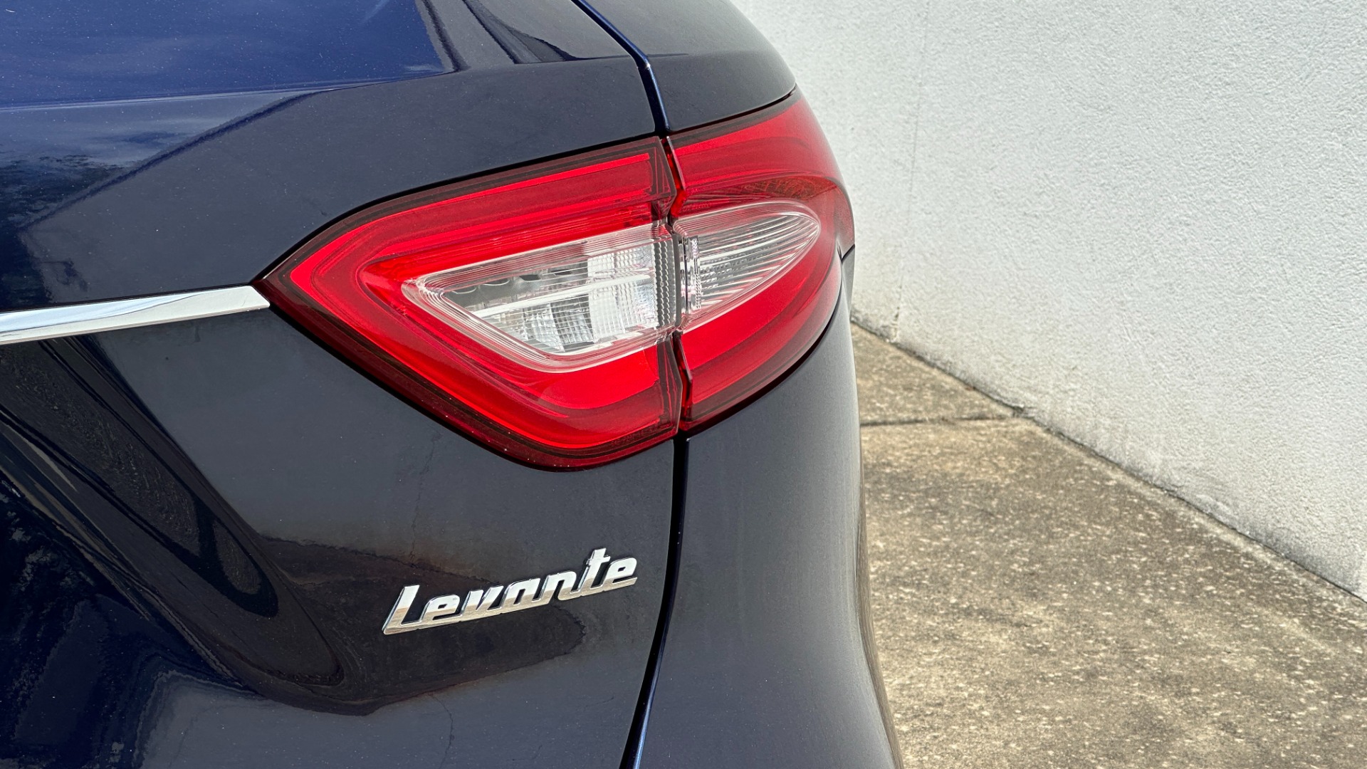 Used 2017 Maserati Levante S for sale $33,995 at Formula Imports in Charlotte NC 28227 51