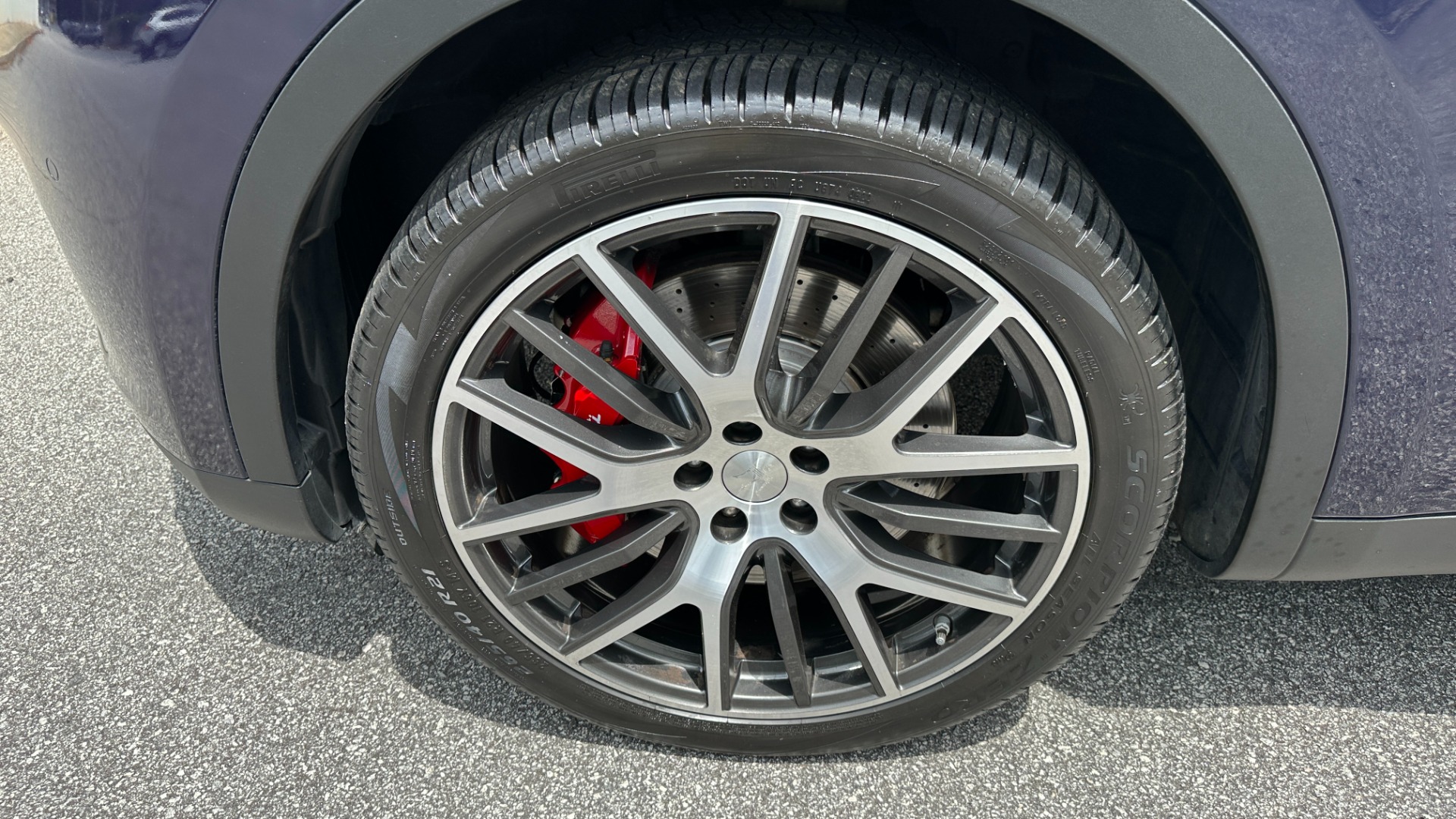 Used 2017 Maserati Levante S for sale $33,995 at Formula Imports in Charlotte NC 28227 57