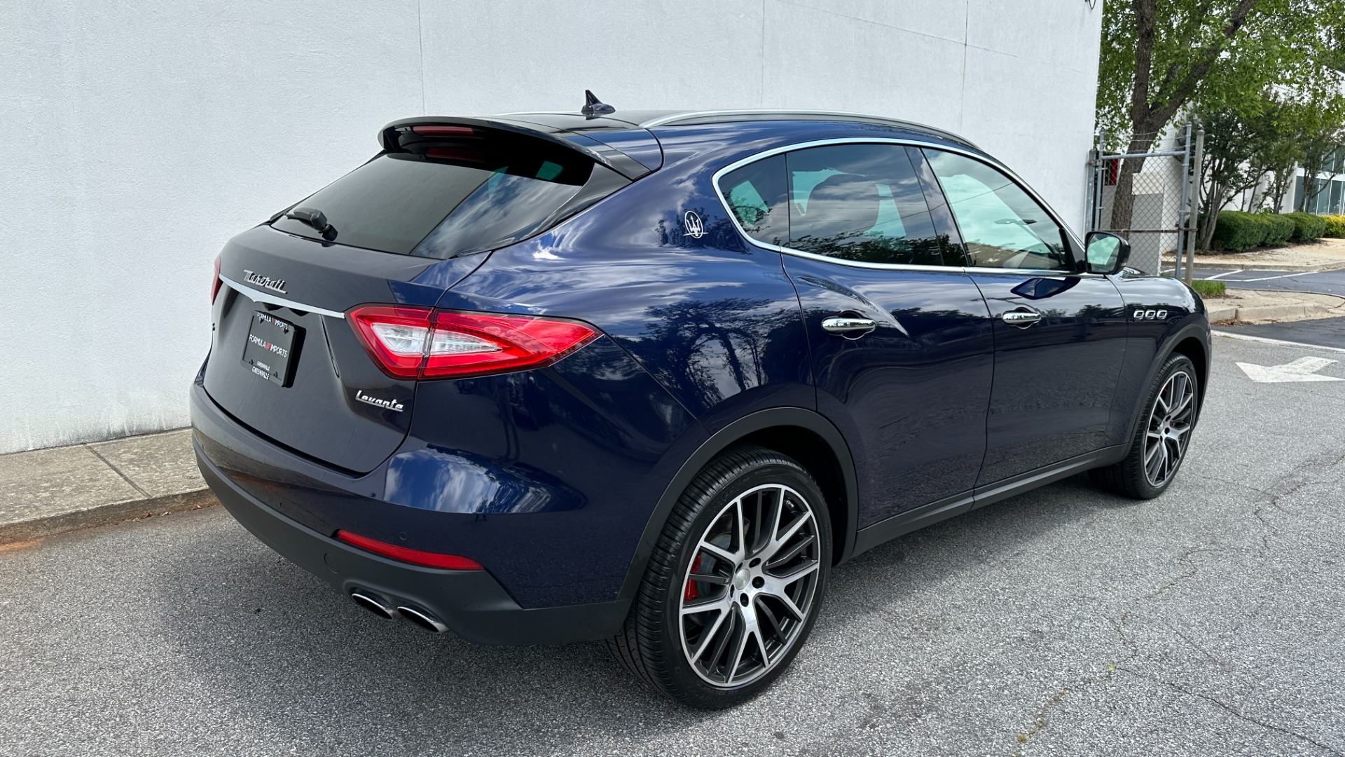 Used 2017 Maserati Levante S for sale $33,995 at Formula Imports in Charlotte NC 28227 7