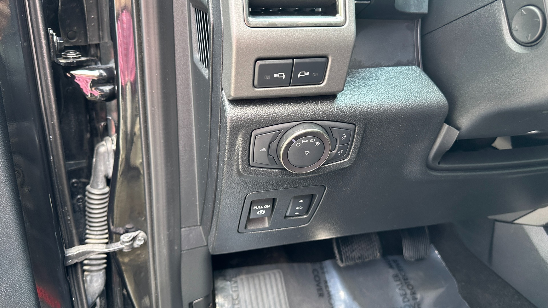 Used 2019 Ford F-150 Raptor for sale $55,495 at Formula Imports in Charlotte NC 28227 16