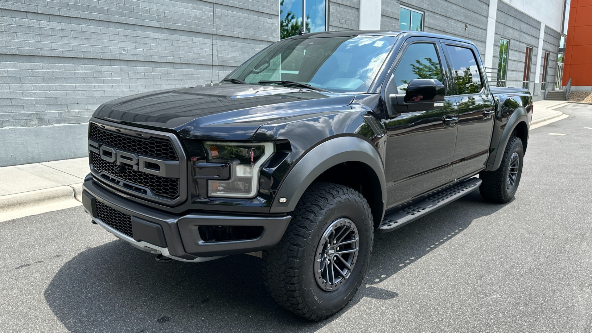 Used 2019 Ford F-150 RAPTOR / ECOBOOST / TECH PKG / PANORAMIC ROOF / BLOCK HEATER for sale Sold at Formula Imports in Charlotte NC 28227 2