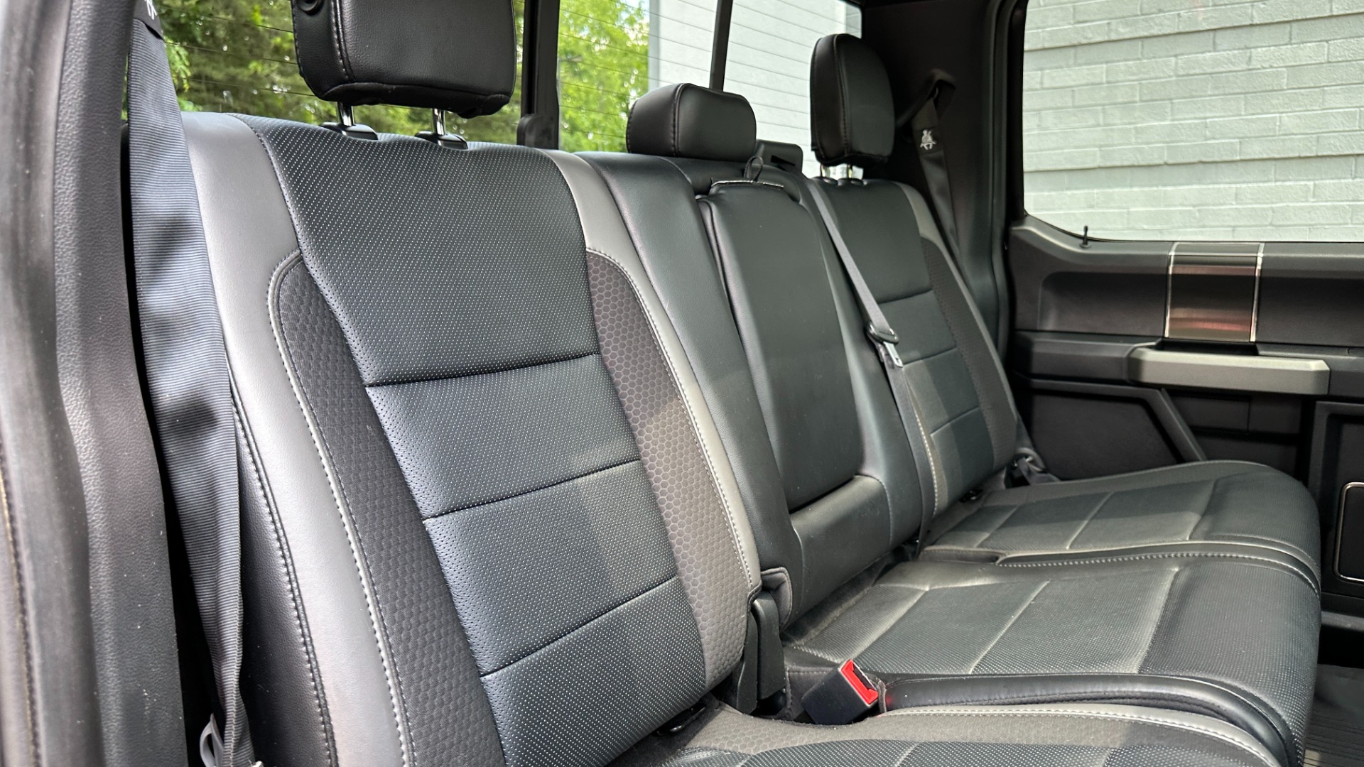 Used 2019 Ford F-150 RAPTOR / ECOBOOST / TECH PKG / PANORAMIC ROOF / BLOCK HEATER for sale Sold at Formula Imports in Charlotte NC 28227 32