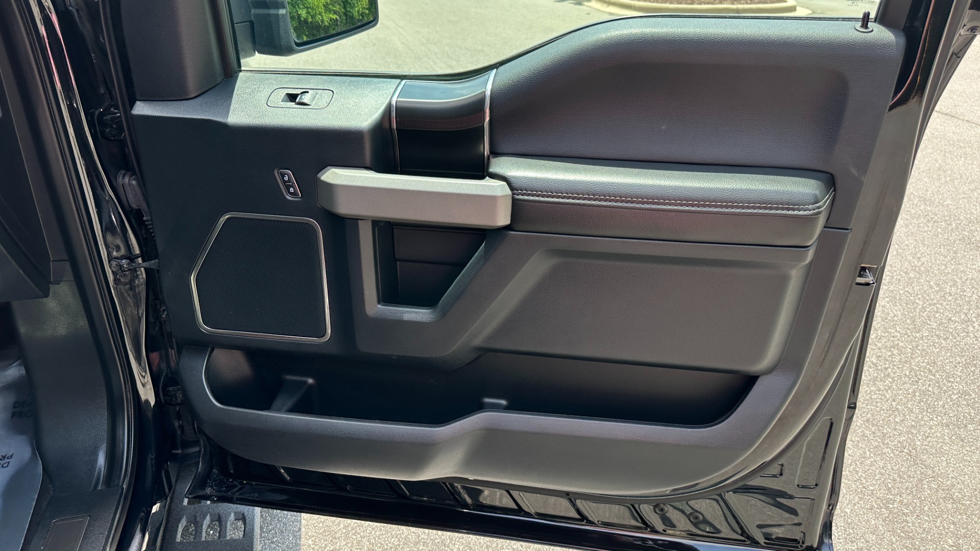 Used 2019 Ford F-150 Raptor for sale $55,495 at Formula Imports in Charlotte NC 28227 35