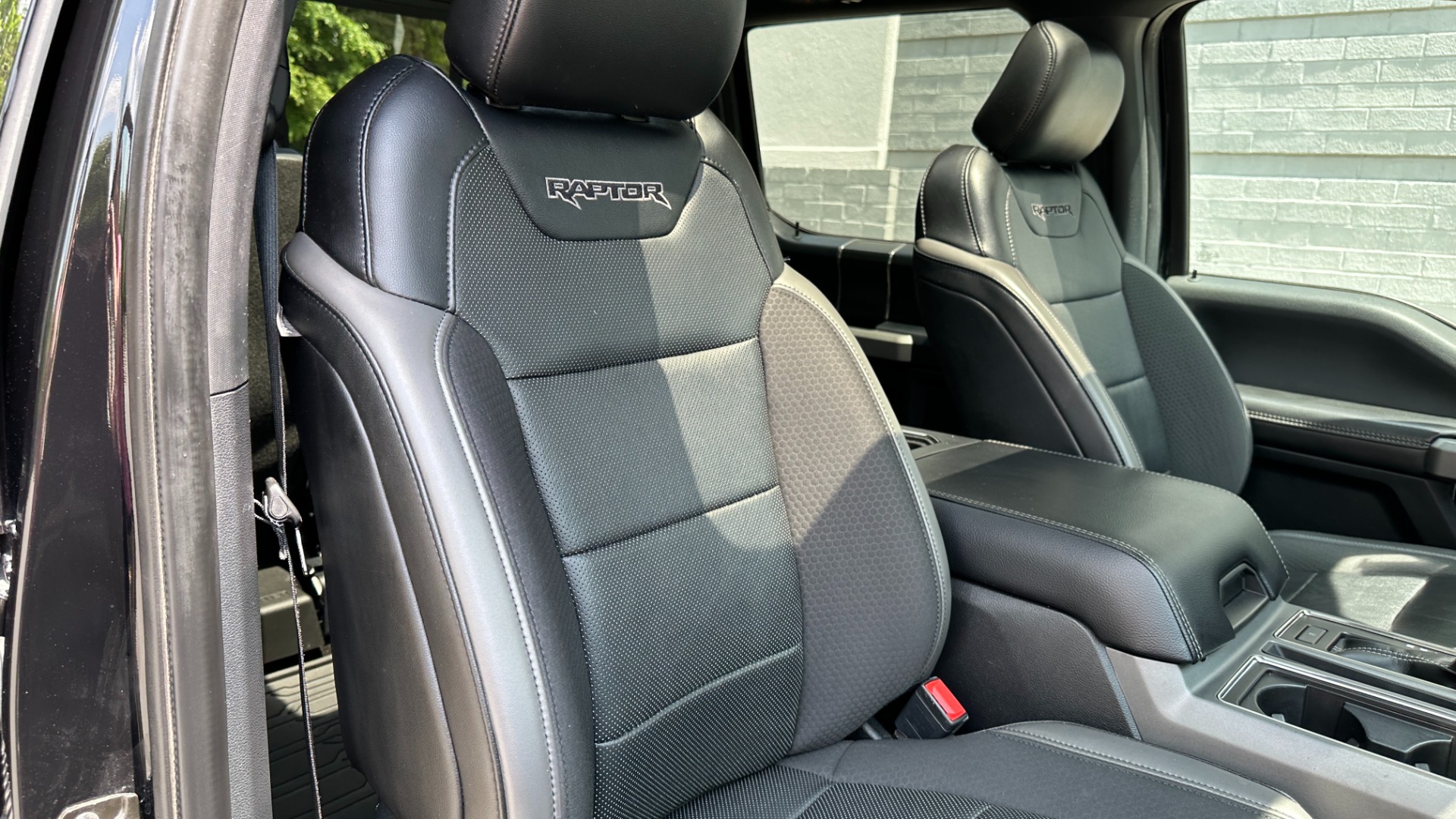 Used 2019 Ford F-150 Raptor for sale $55,495 at Formula Imports in Charlotte NC 28227 38