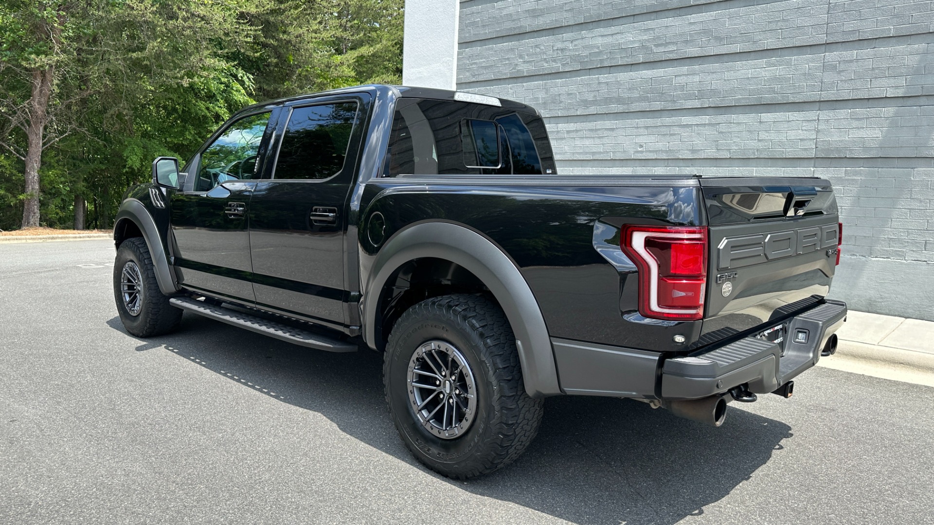 Used 2019 Ford F-150 Raptor for sale $55,495 at Formula Imports in Charlotte NC 28227 4