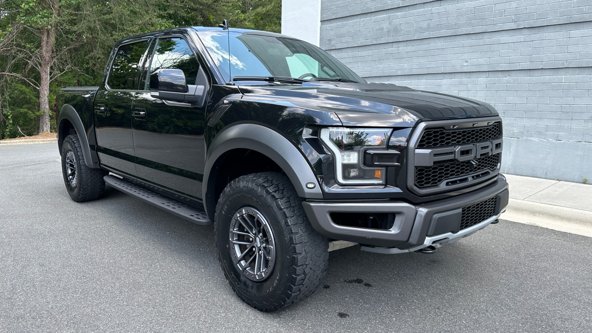 Used 2019 Ford F-150 Raptor for sale $55,495 at Formula Imports in Charlotte NC 28227 5