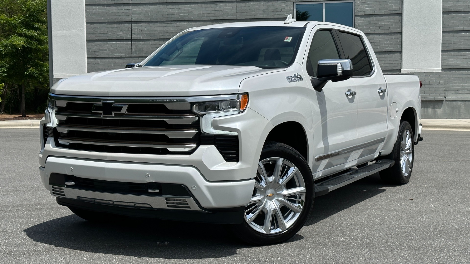 Used 2022 Chevrolet Silverado 1500 HIGH COUNTRY PREMIUM / PEARL PAINT / ADAPTIVE RIDE / MULTIFLEX TAIL GATE for sale $62,500 at Formula Imports in Charlotte NC 28227 2