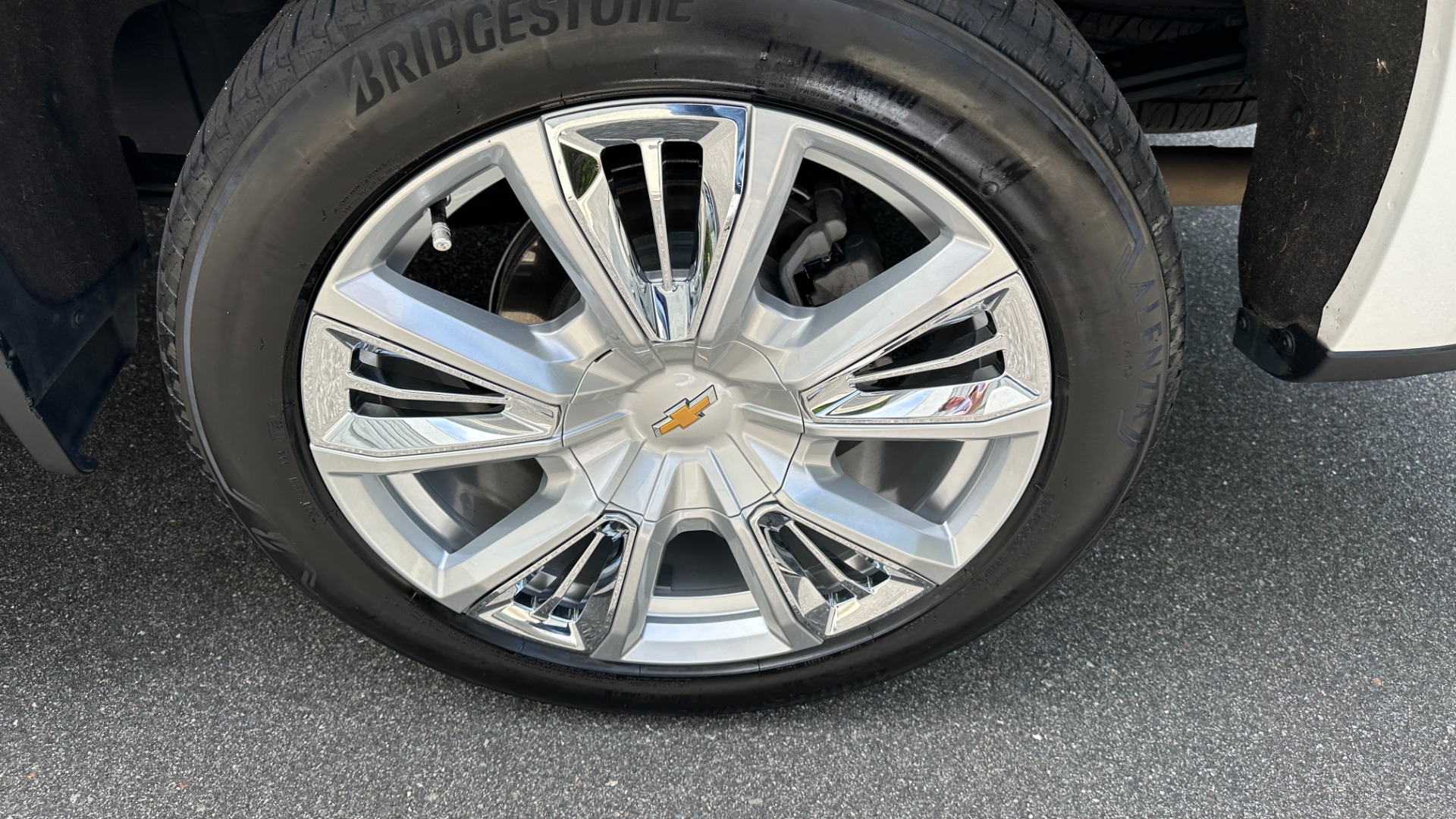 Used 2022 Chevrolet Silverado 1500 HIGH COUNTRY PREMIUM / PEARL PAINT / ADAPTIVE RIDE / MULTIFLEX TAIL GATE for sale $62,500 at Formula Imports in Charlotte NC 28227 49