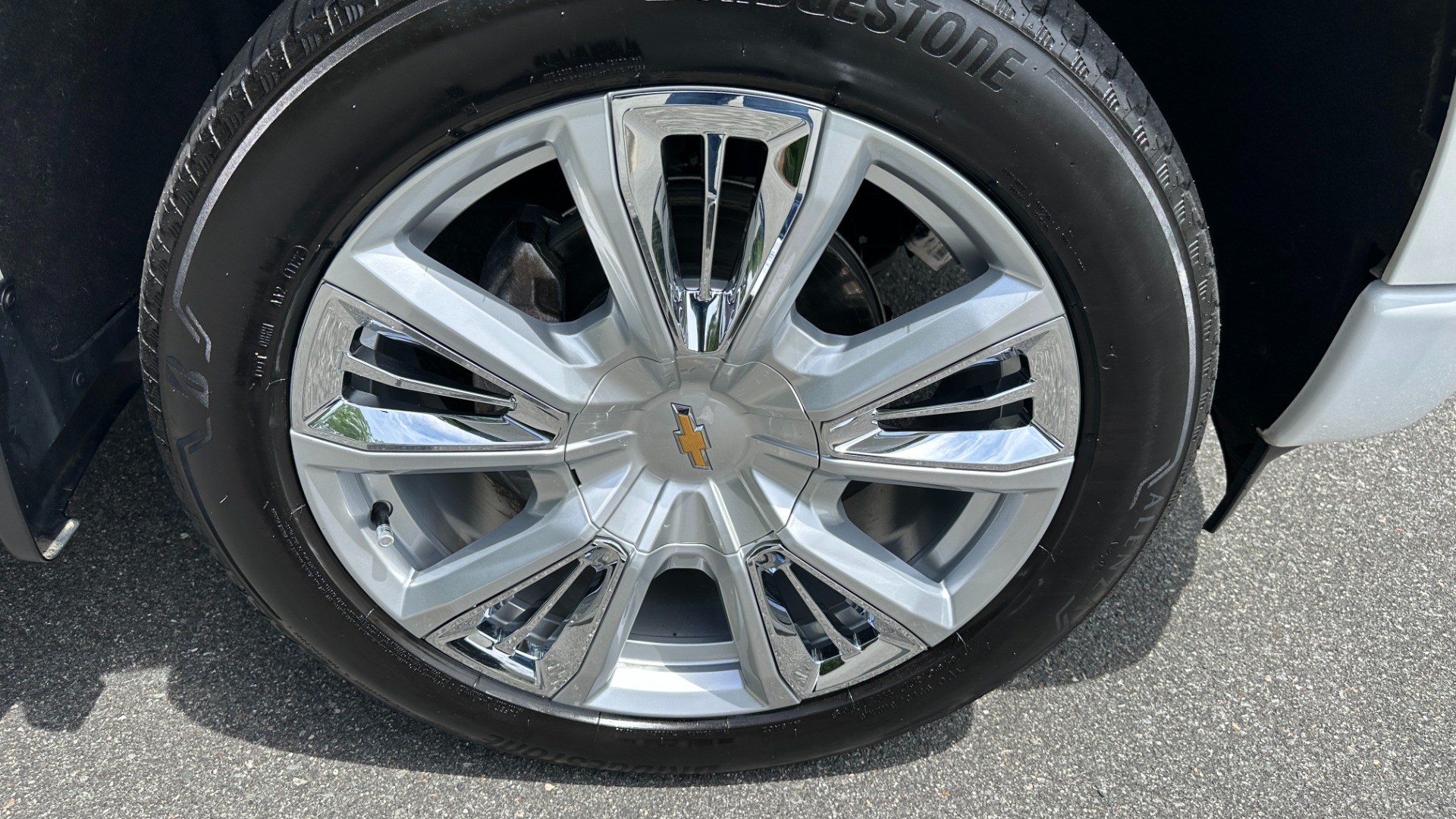 Used 2022 Chevrolet Silverado 1500 HIGH COUNTRY PREMIUM / PEARL PAINT / ADAPTIVE RIDE / MULTIFLEX TAIL GATE for sale $62,500 at Formula Imports in Charlotte NC 28227 51