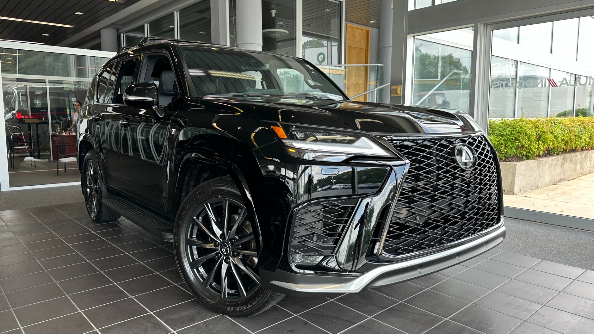 Used 2023 Lexus LX LX 600 F SPORT / MARK LEVINSON / HEIGHT CONTROL / CROSS BARS for sale $138,499 at Formula Imports in Charlotte NC 28227 10