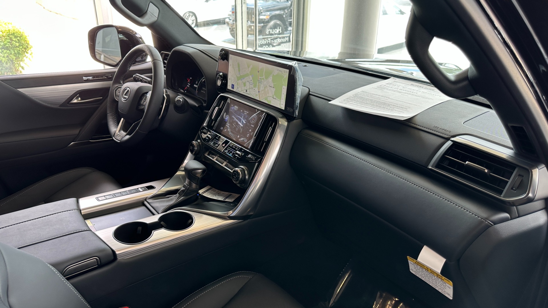 Used 2023 Lexus LX LX 600 F SPORT / MARK LEVINSON / HEIGHT CONTROL / CROSS BARS for sale $138,499 at Formula Imports in Charlotte NC 28227 44
