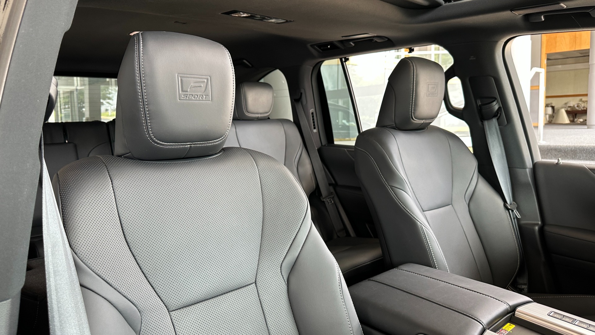 Used 2023 Lexus LX LX 600 F SPORT / MARK LEVINSON / HEIGHT CONTROL / CROSS BARS for sale $138,499 at Formula Imports in Charlotte NC 28227 45