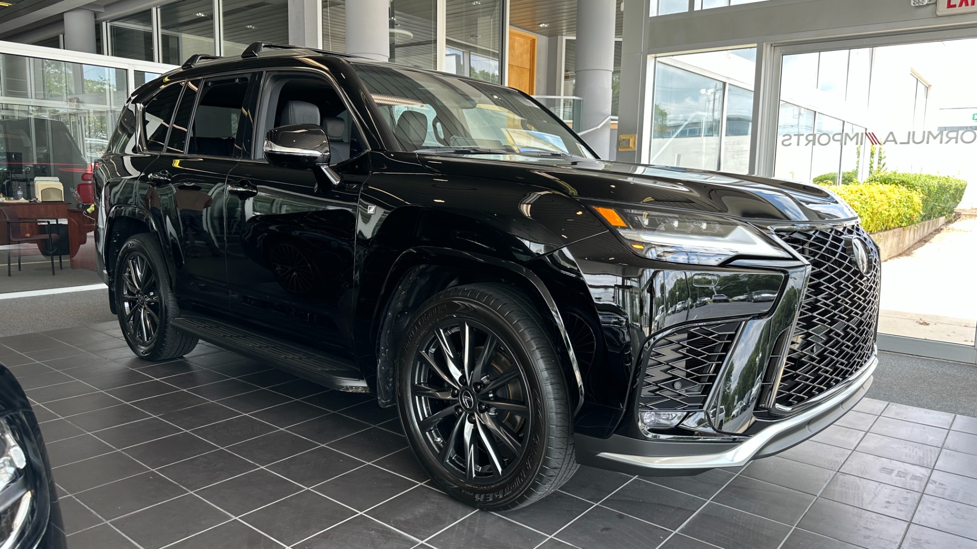 Used 2023 Lexus LX LX 600 F SPORT / MARK LEVINSON / HEIGHT CONTROL / CROSS BARS for sale $138,499 at Formula Imports in Charlotte NC 28227 5