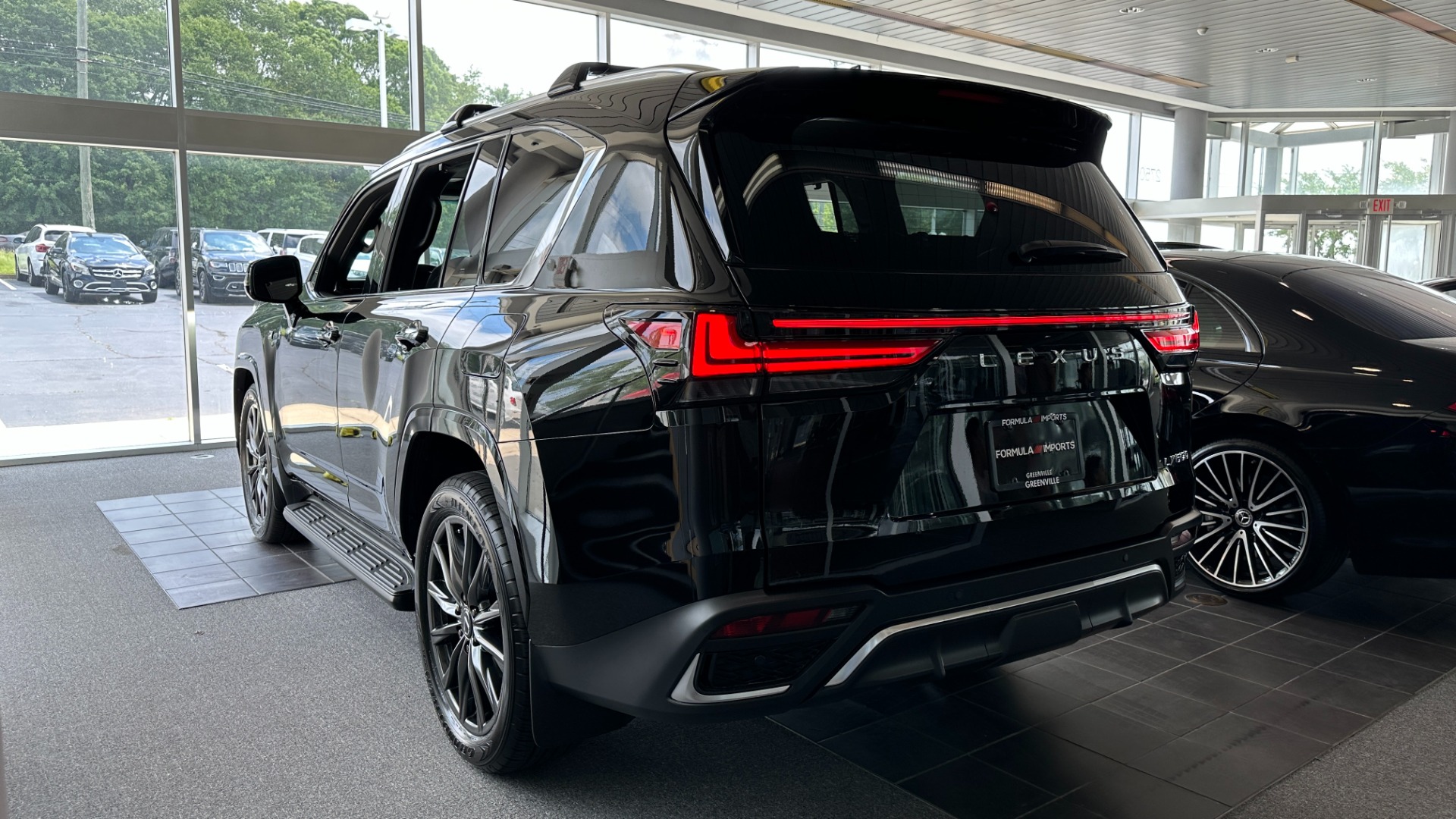 Used 2023 Lexus LX LX 600 F SPORT / MARK LEVINSON / HEIGHT CONTROL / CROSS BARS for sale $138,499 at Formula Imports in Charlotte NC 28227 9