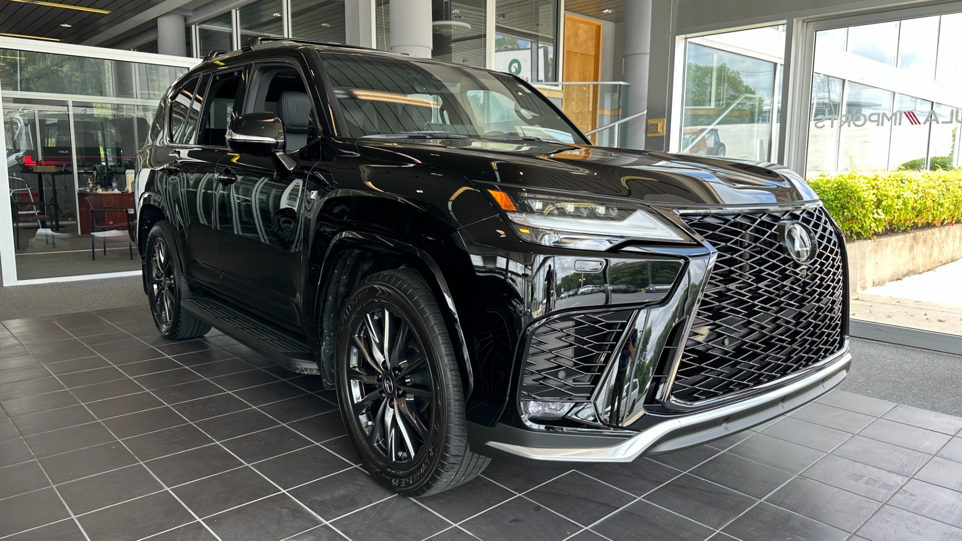 Used 2023 Lexus LX LX 600 F SPORT / MARK LEVINSON / HEIGHT CONTROL / CROSS BARS for sale $138,499 at Formula Imports in Charlotte NC 28227 1