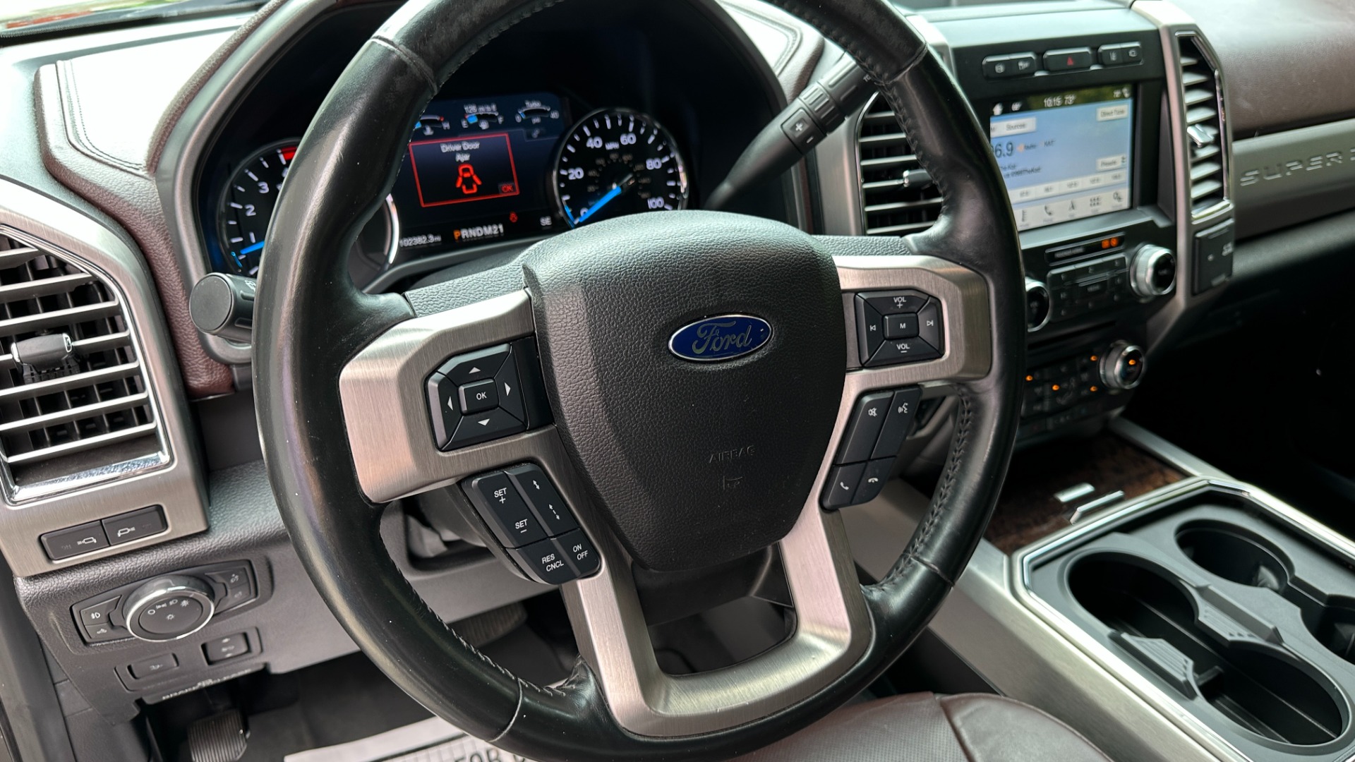 Used 2017 Ford Super Duty F-250 SRW PLATINUM / FABTECH LIFT / FUEL WHEELS / PANORAMIC ROOF / ROCK LIGHTS for sale Sold at Formula Imports in Charlotte NC 28227 15