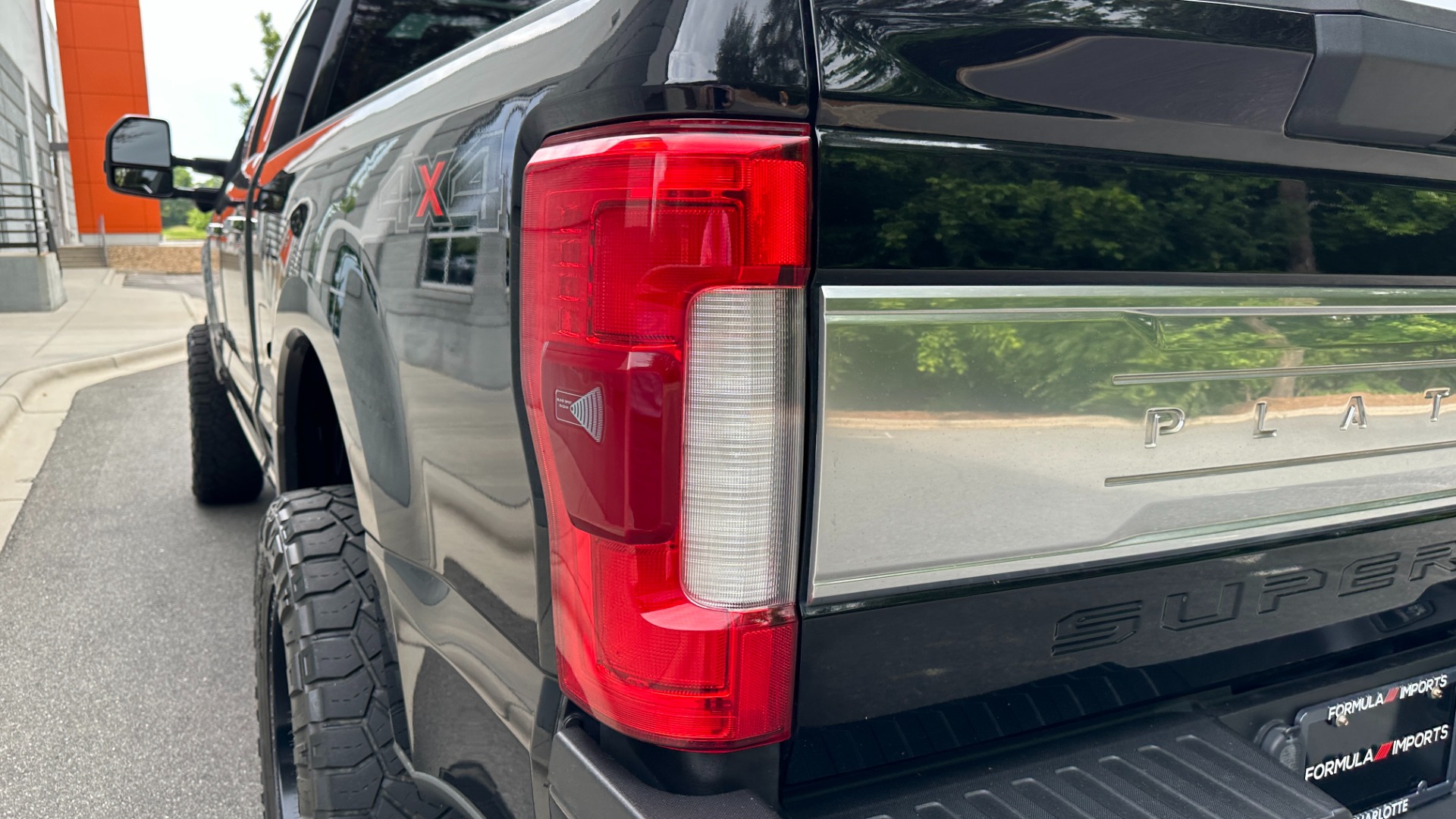 Used 2017 Ford Super Duty F-250 SRW PLATINUM / FABTECH LIFT / FUEL WHEELS / PANORAMIC ROOF / ROCK LIGHTS for sale Sold at Formula Imports in Charlotte NC 28227 42