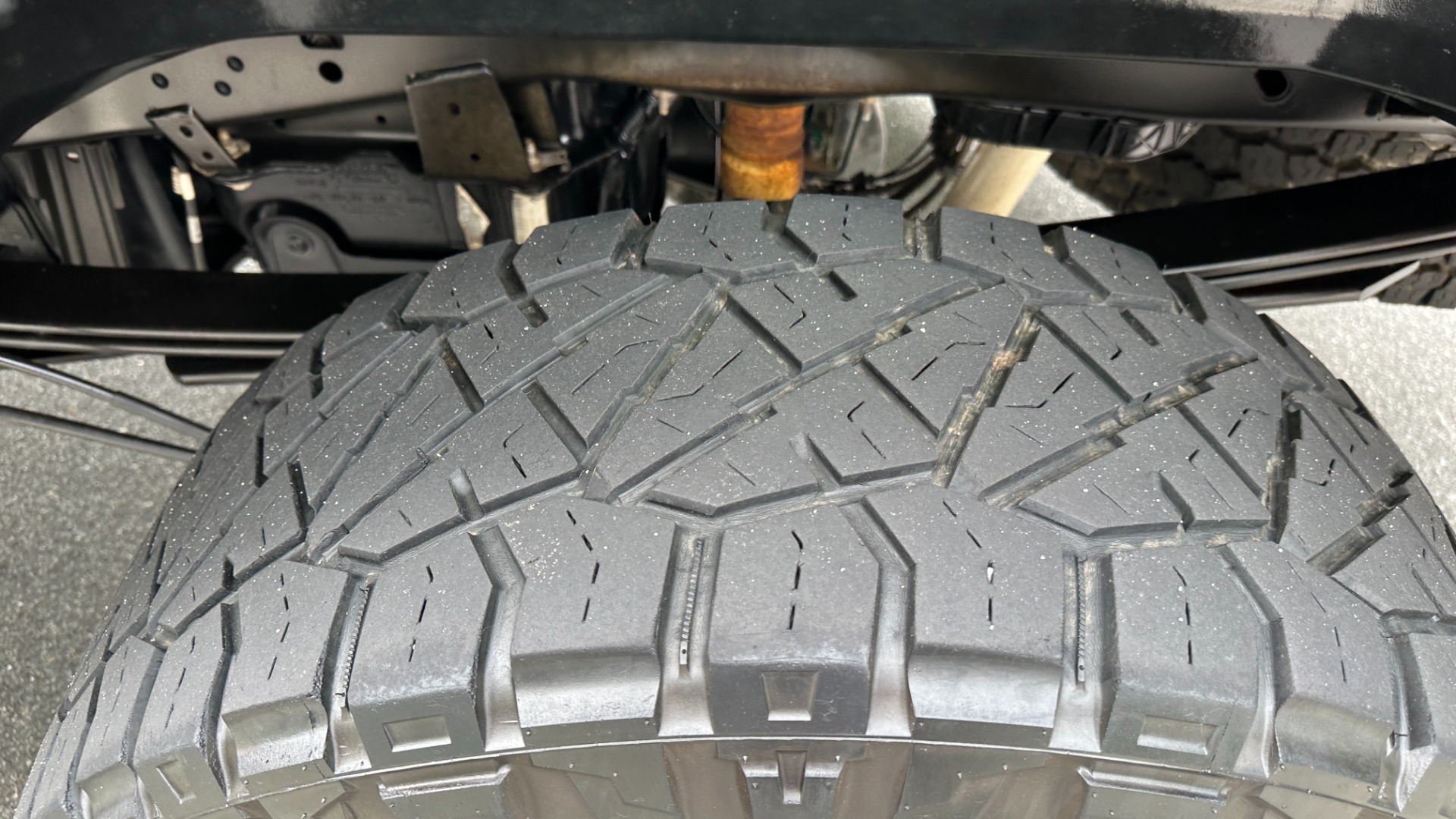 Used 2017 Ford Super Duty F-250 SRW PLATINUM / FABTECH LIFT / FUEL WHEELS / PANORAMIC ROOF / ROCK LIGHTS for sale Sold at Formula Imports in Charlotte NC 28227 56