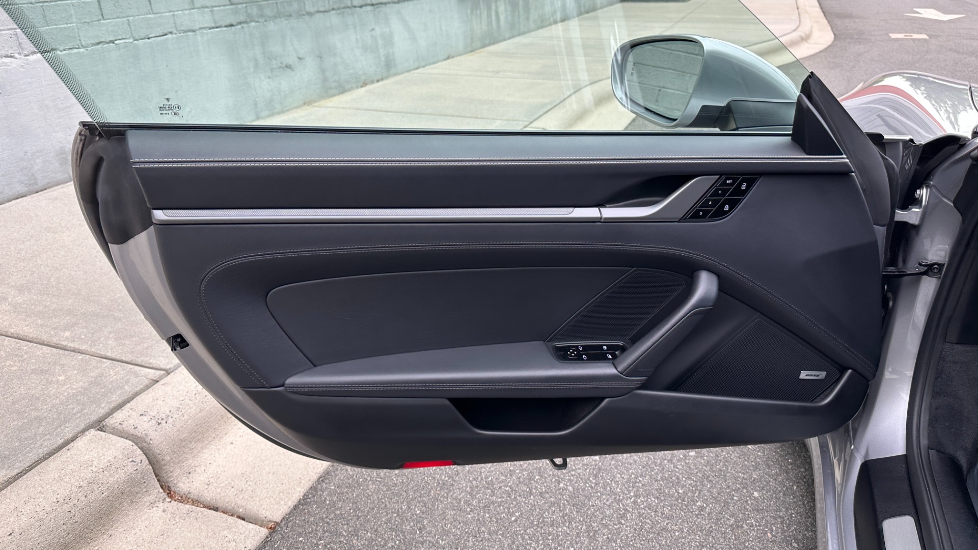 Used 2020 Porsche 911 CARRERA 4S / SPORT PACKAGE / PDLS+ LIGHTS / BOSE / SPORT EXHAUST for sale $144,995 at Formula Imports in Charlotte NC 28227 16