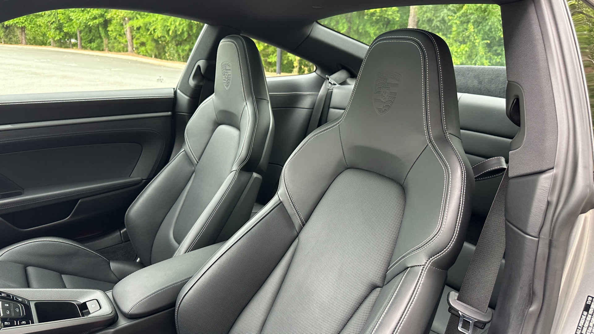 Used 2020 Porsche 911 CARRERA 4S / SPORT PACKAGE / PDLS+ LIGHTS / BOSE / SPORT EXHAUST for sale $144,995 at Formula Imports in Charlotte NC 28227 19