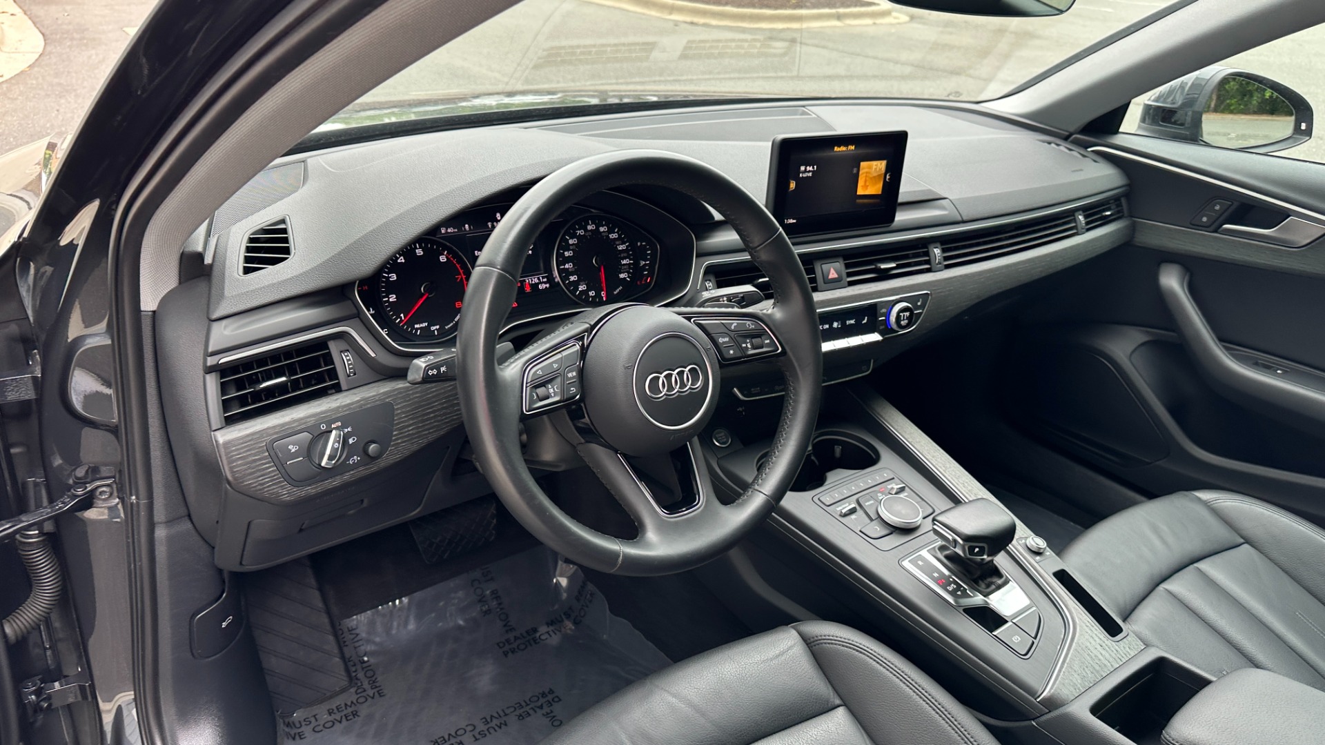Used 2019 Audi A4 PREMIUM / AUDI BEAM RINGS / AUDI GUARD / LEATHER for sale $28,250 at Formula Imports in Charlotte NC 28227 10
