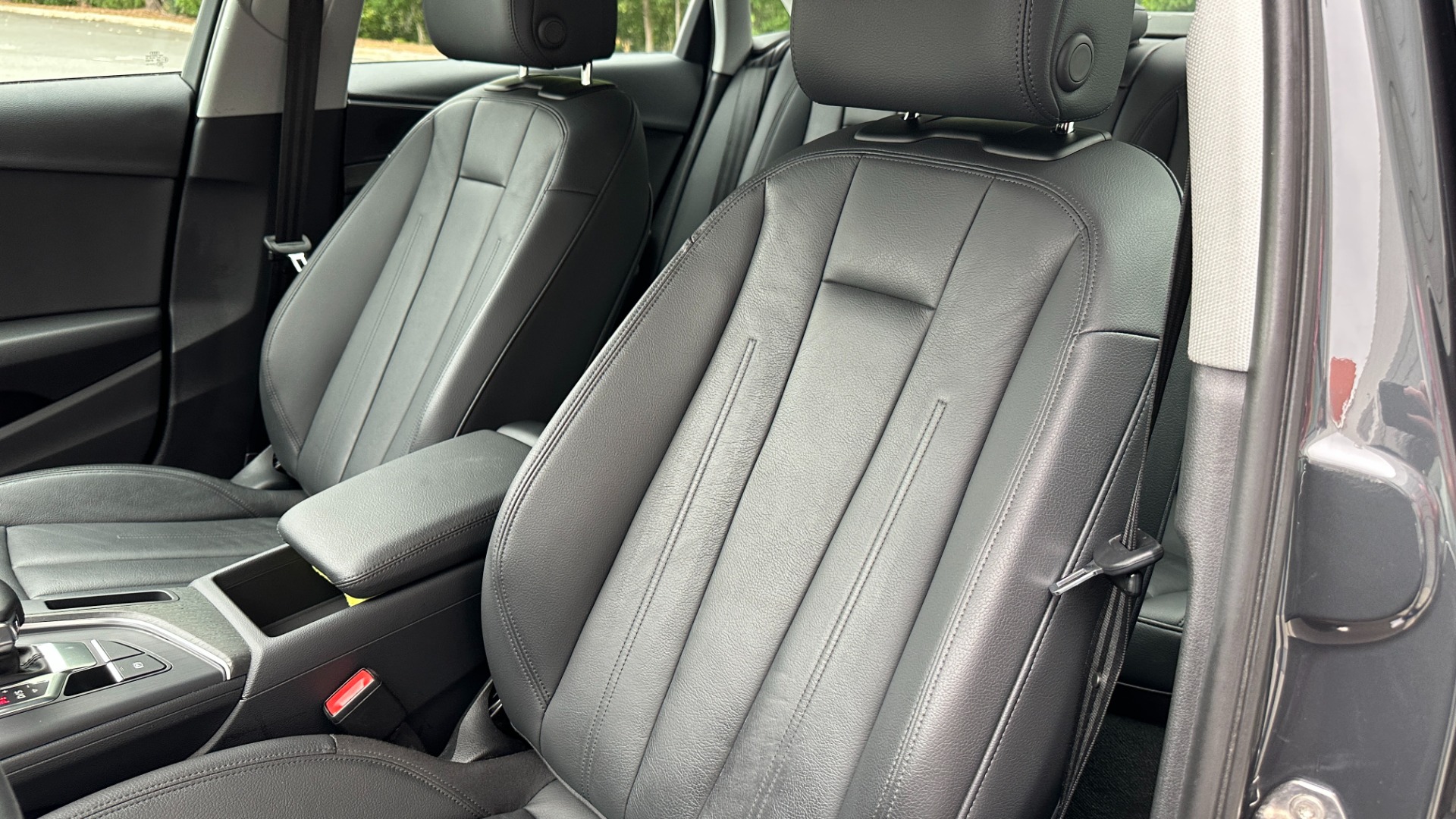 Used 2019 Audi A4 PREMIUM / AUDI BEAM RINGS / AUDI GUARD / LEATHER for sale $28,250 at Formula Imports in Charlotte NC 28227 12
