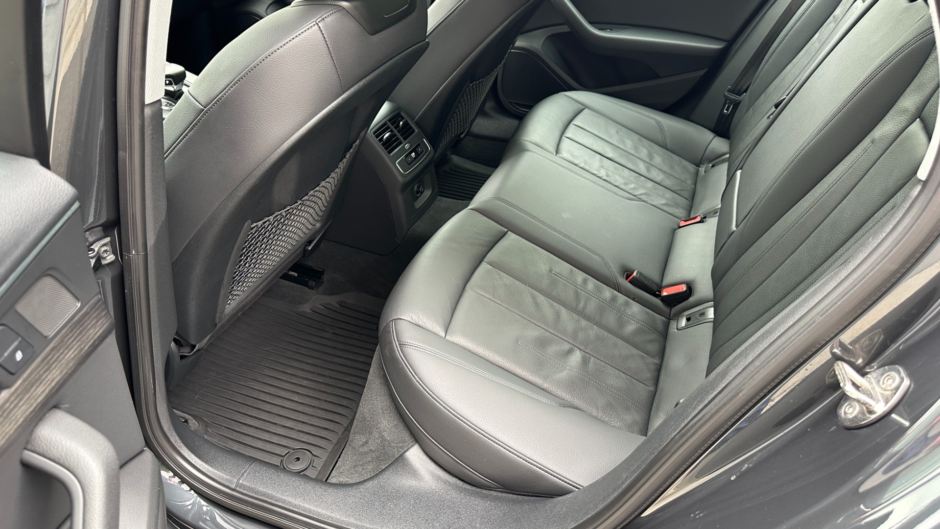 Used 2019 Audi A4 PREMIUM / AUDI BEAM RINGS / AUDI GUARD / LEATHER for sale $28,250 at Formula Imports in Charlotte NC 28227 23