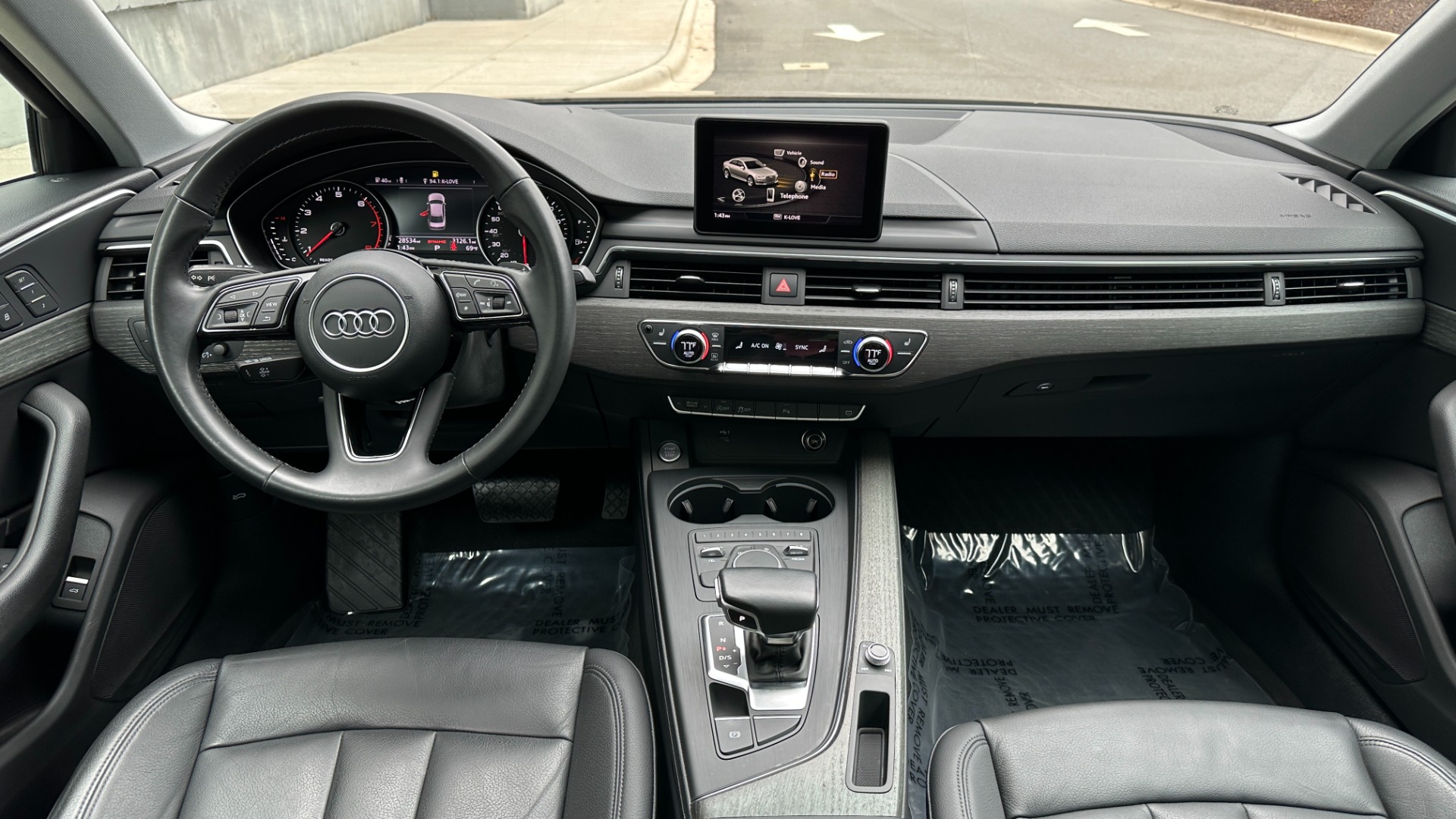 Used 2019 Audi A4 PREMIUM / AUDI BEAM RINGS / AUDI GUARD / LEATHER for sale $28,250 at Formula Imports in Charlotte NC 28227 26