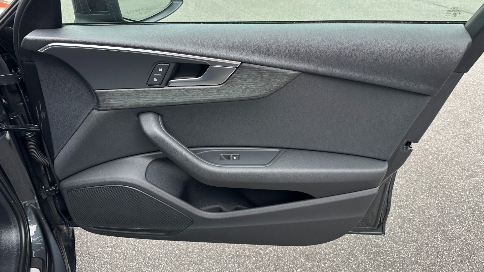 Used 2019 Audi A4 PREMIUM / AUDI BEAM RINGS / AUDI GUARD / LEATHER for sale $28,250 at Formula Imports in Charlotte NC 28227 30