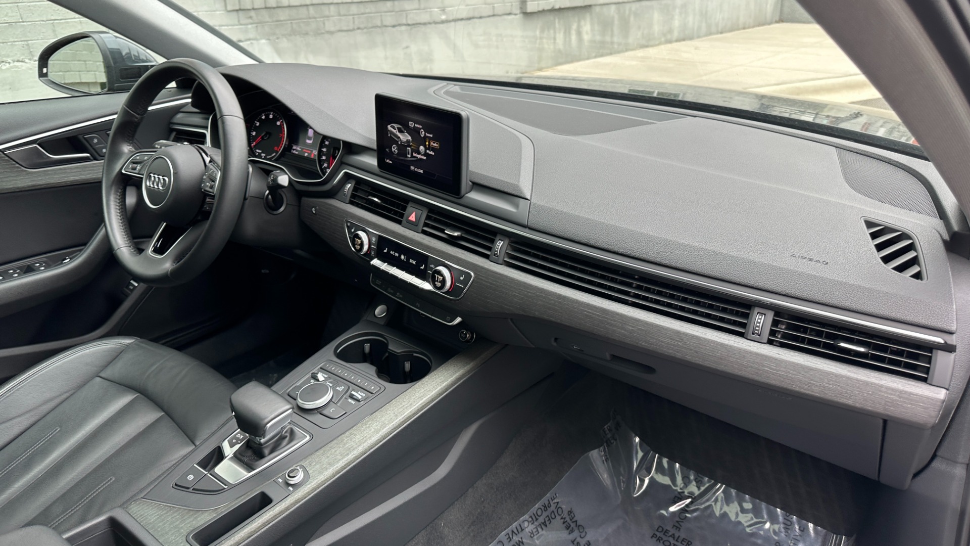 Used 2019 Audi A4 PREMIUM / AUDI BEAM RINGS / AUDI GUARD / LEATHER for sale Sold at Formula Imports in Charlotte NC 28227 31