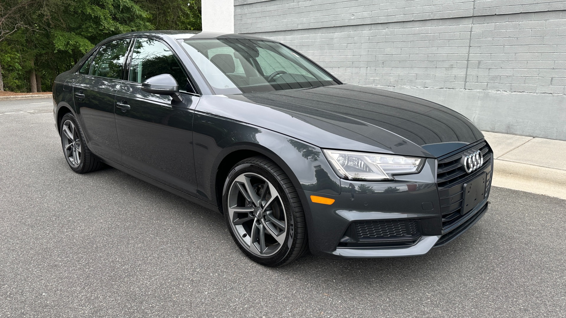 Used 2019 Audi A4 PREMIUM / AUDI BEAM RINGS / AUDI GUARD / LEATHER for sale $28,250 at Formula Imports in Charlotte NC 28227 5